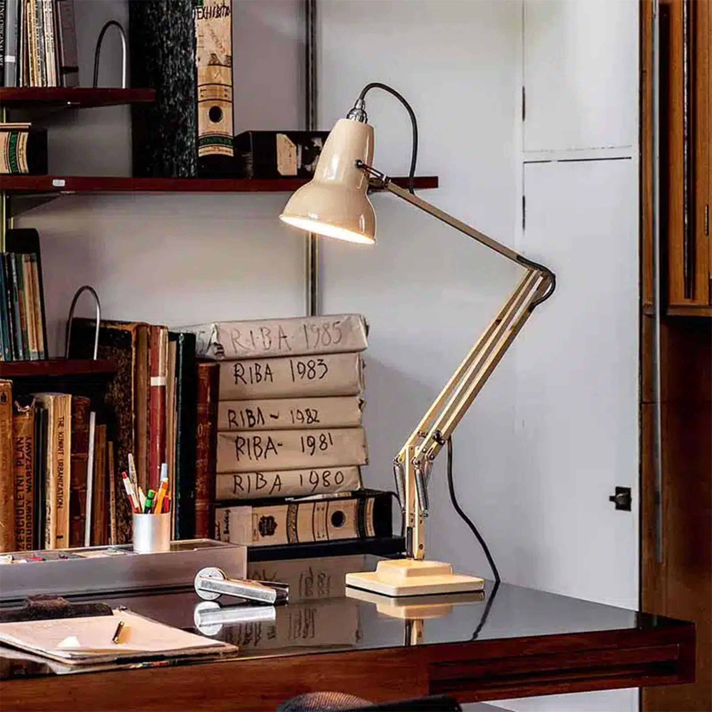 Anglepoise Original 1227 Desk Lamp - Image 2