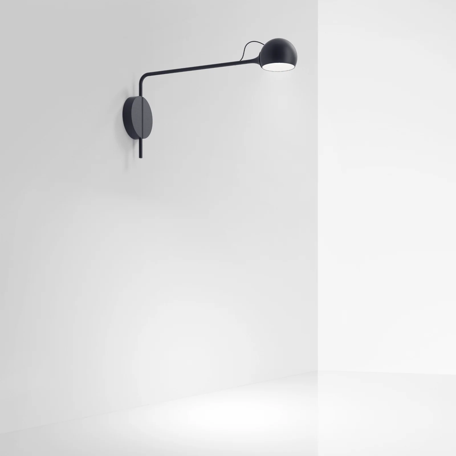 Artemide Ixa Wall Light - Image 4