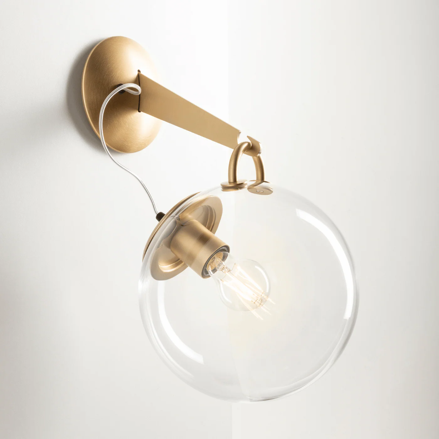 Artemide Miconos Wall Light - Image 3
