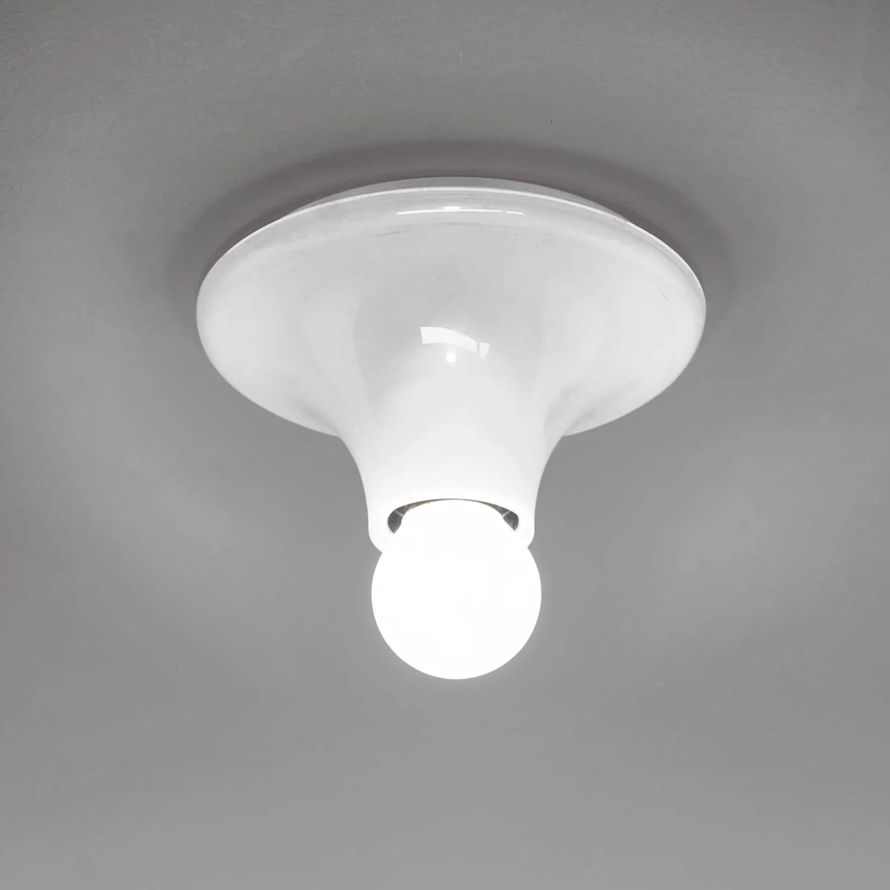 Artemide Teti Wall / Ceiling Light - Image 4