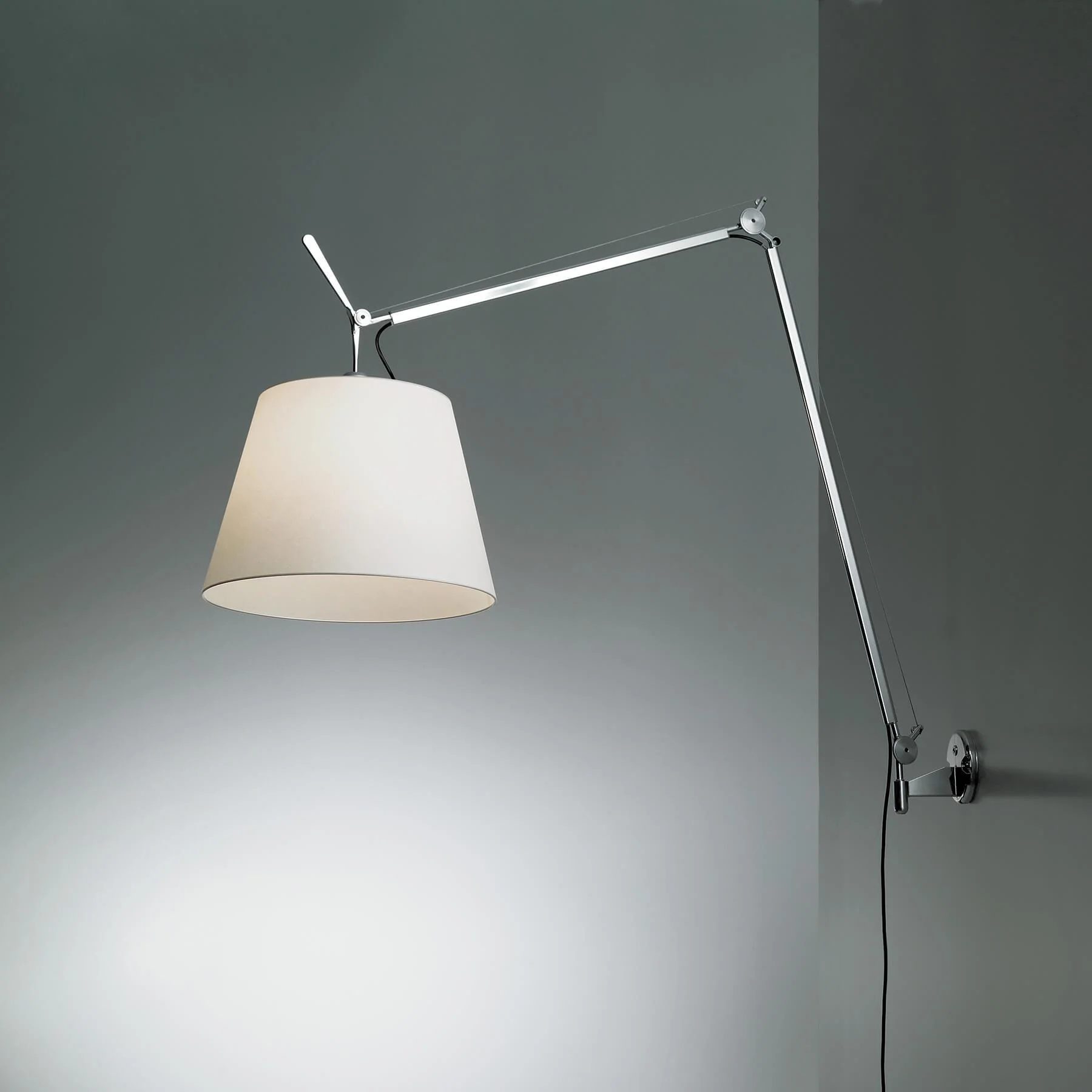 Artemide Tolomeo Mega Wall Light : Dimmable - Image 2