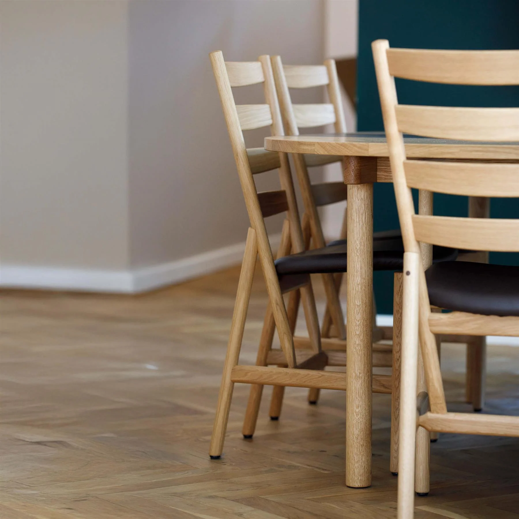 Bernstorffsminde SH Armchair, Upholstered Seat - Image 4