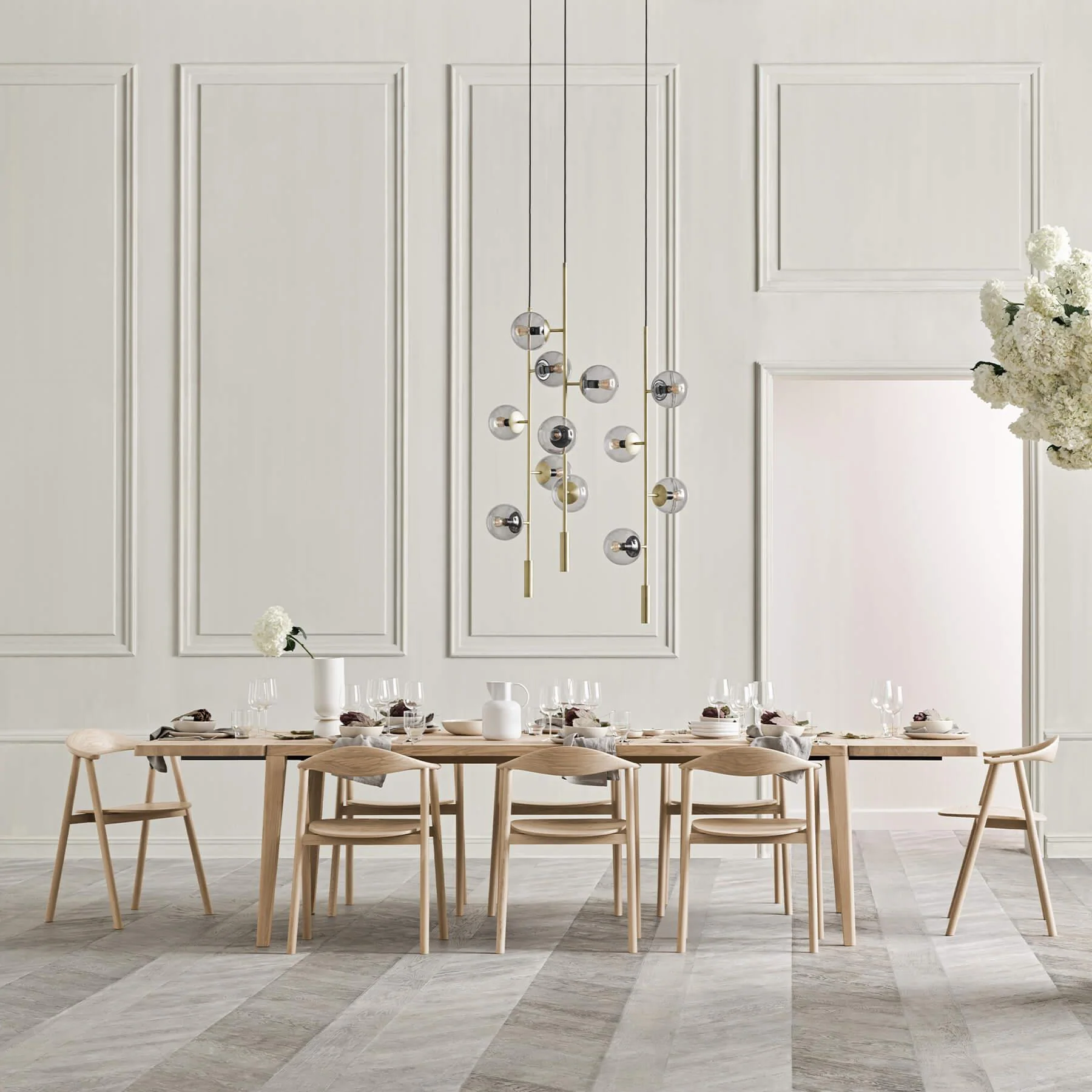 Bolia Graceful Dining Table - Image 3