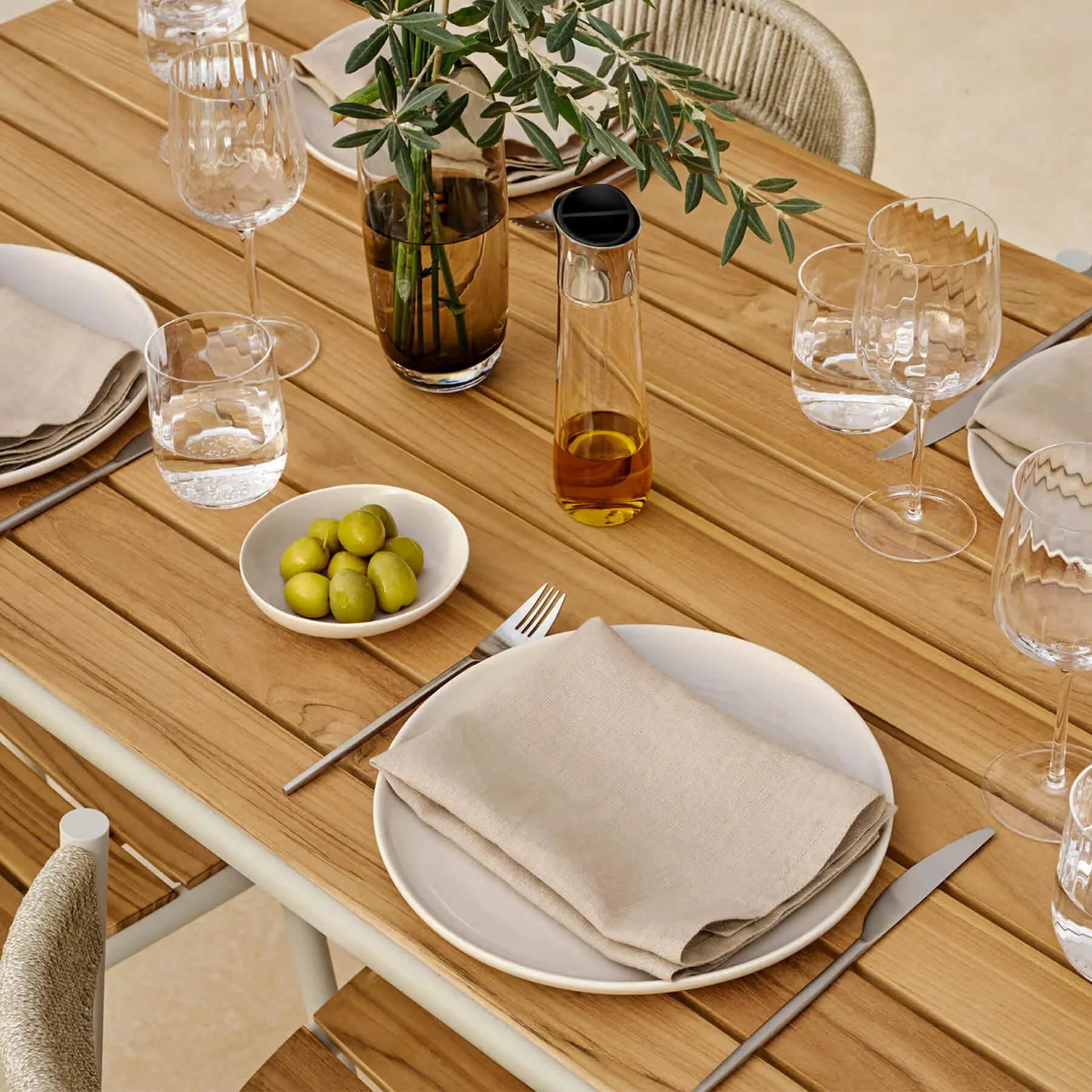 Bolia Kite Rectangular Garden Table - Image 4