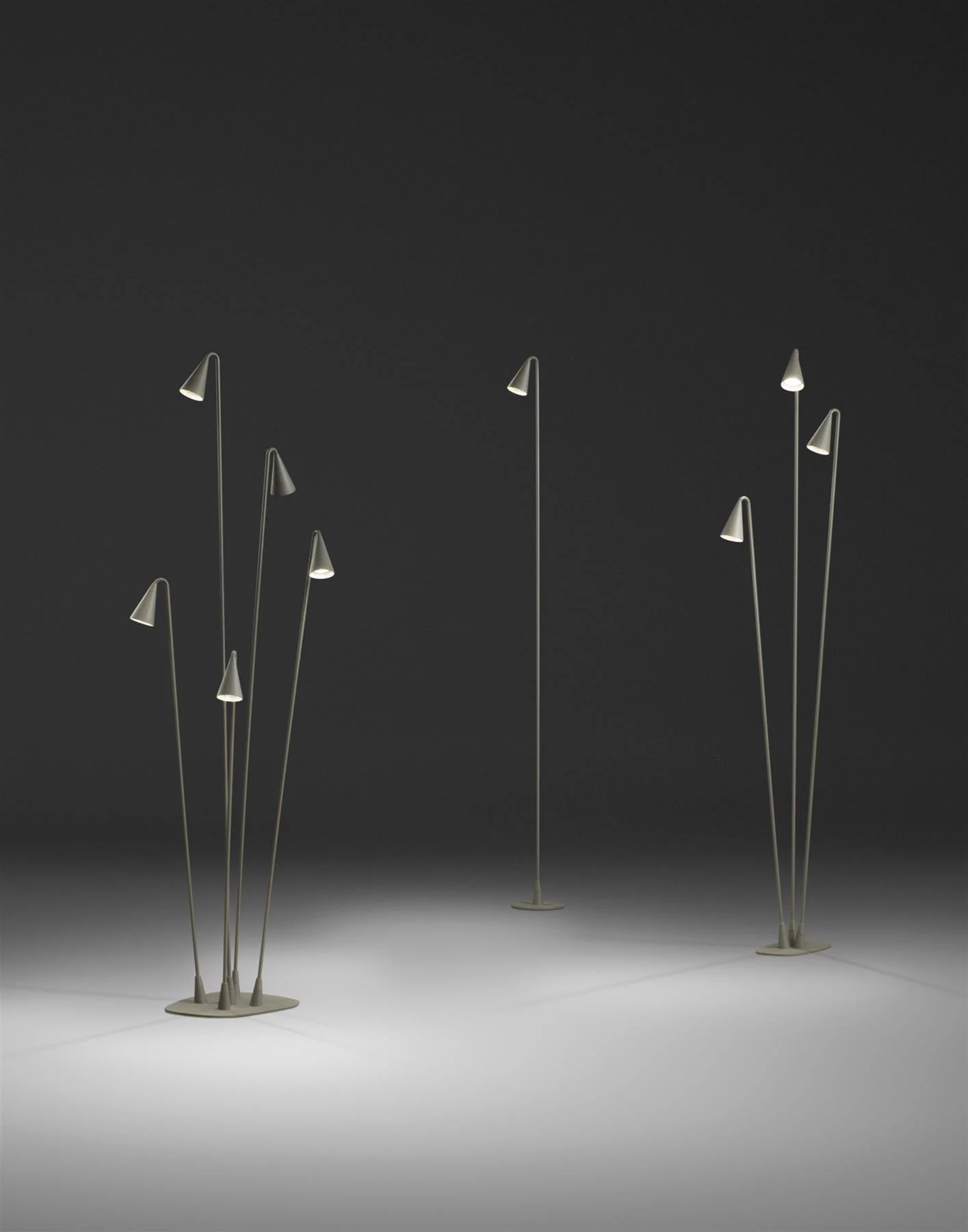 Vibia Brisa Outdoor Floor Light - Image 4