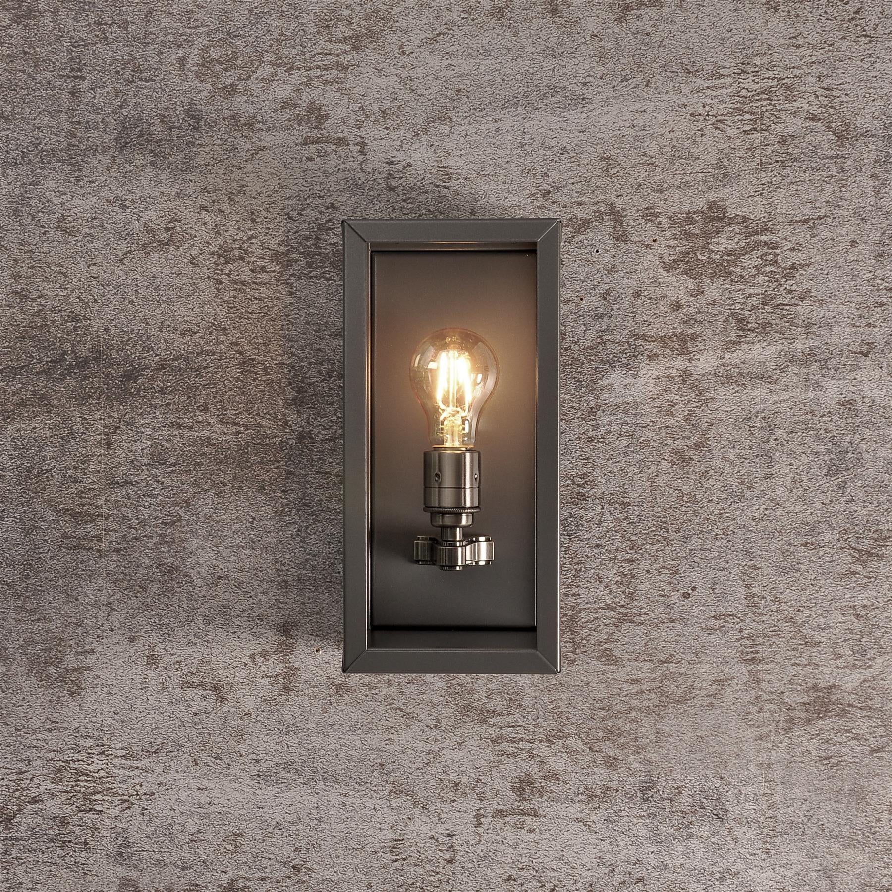 Chelsea British Box Light - Image 3