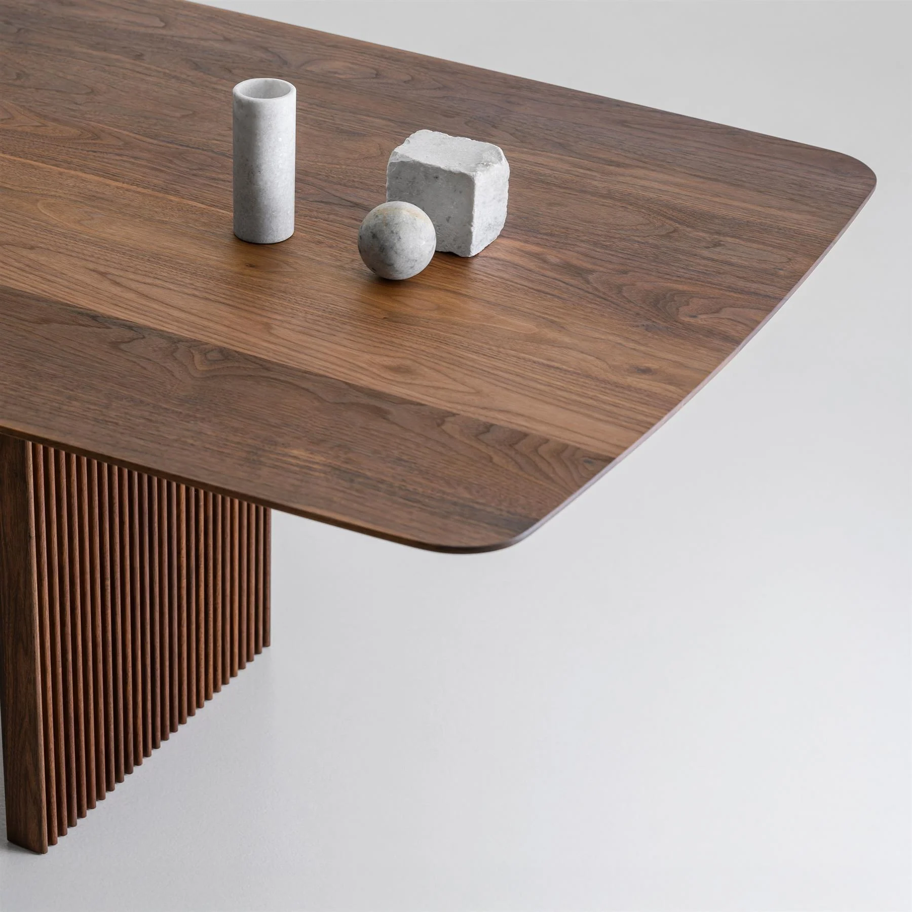 DK3 Ten Rectangular Extendable Dining Table - Image 6