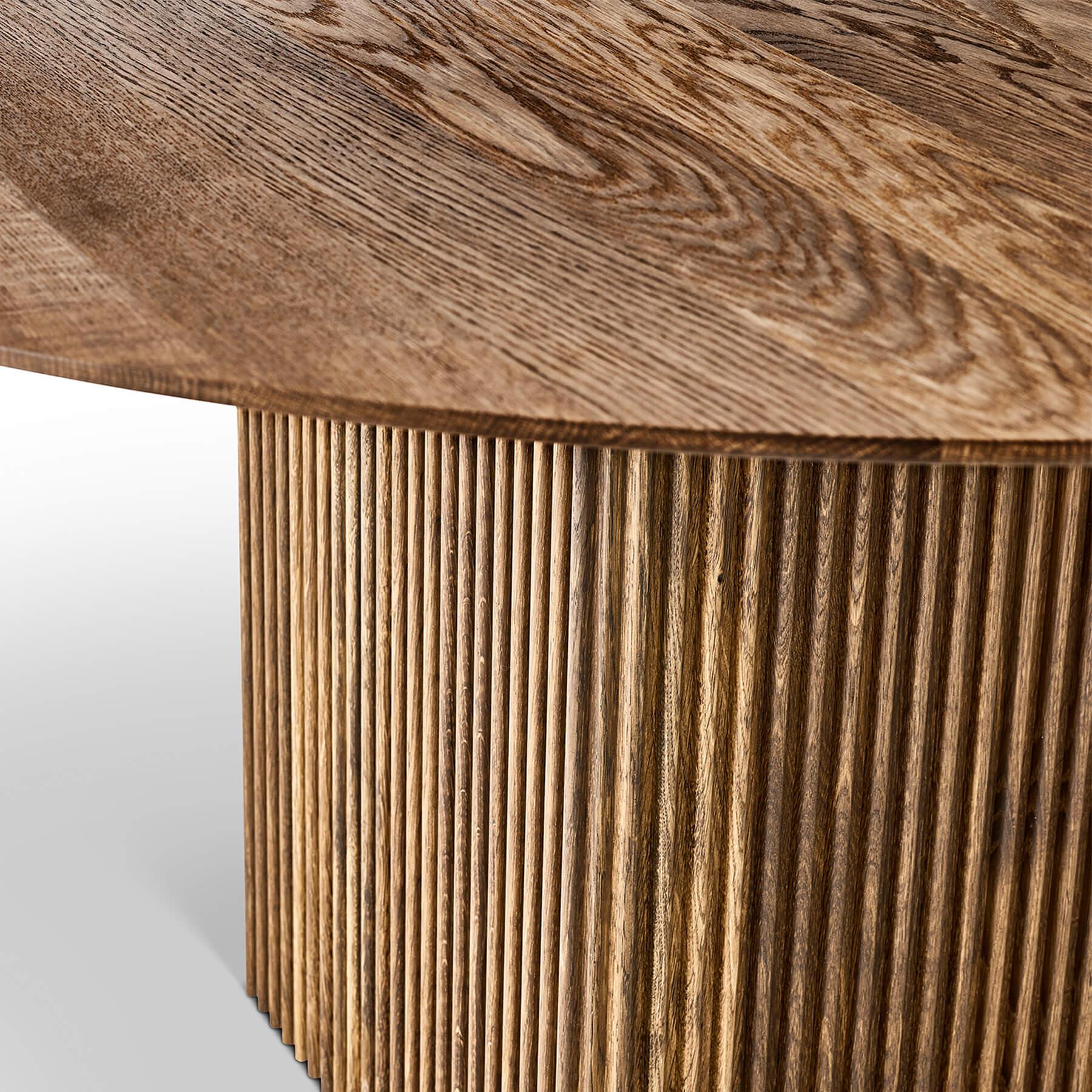 DK3 Ten Round Dining Table - Image 5