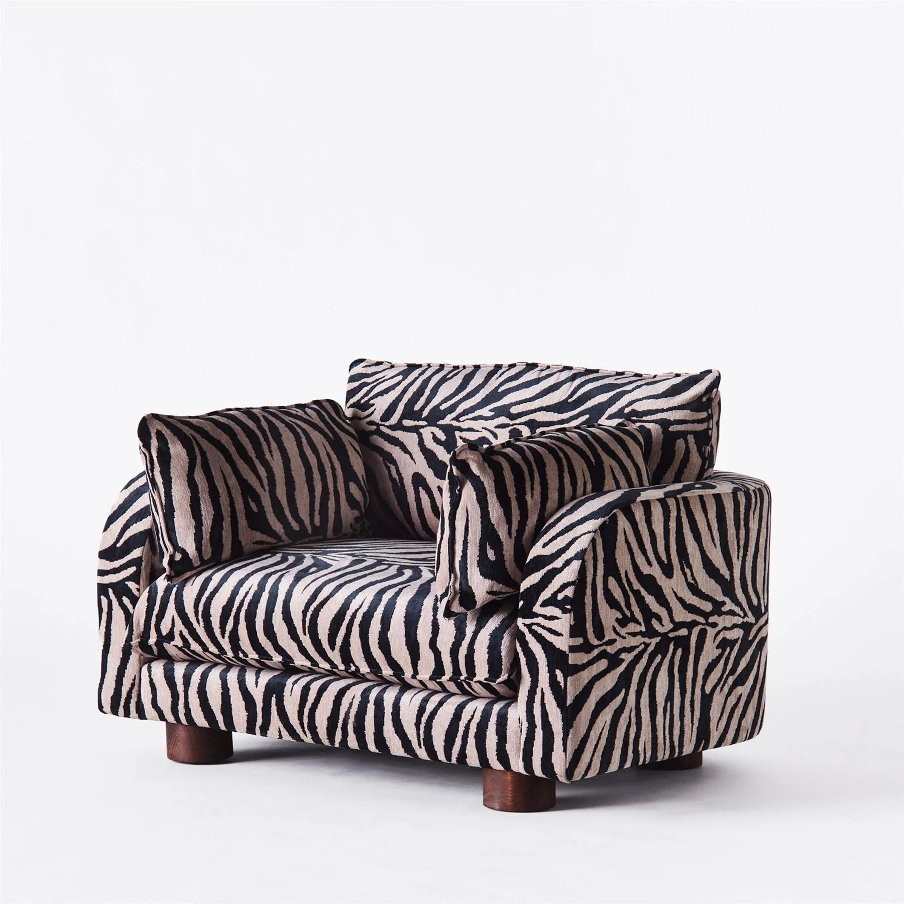 Dusty Deco Miles Loveseat Zebra
