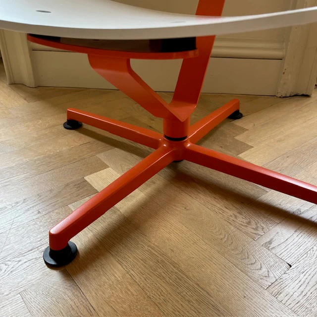 Ex-Display (Bath Showroom / Collection only) - Raawii Arba Lounge Chair, Un-upholstered - Light grey shell with orange base / Without ottoman - Image 3