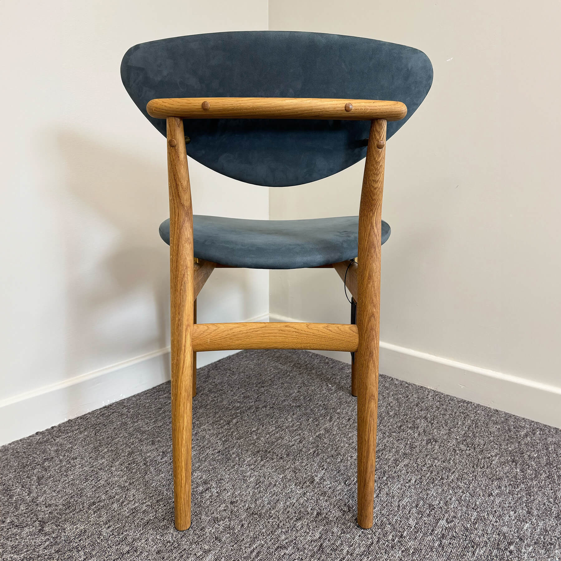 Ex-Display Finn Juhl The 108 Chair in Dark Oiled Oak - Stolz Velvet **STORE COLLECTION ONLY** - Image 3
