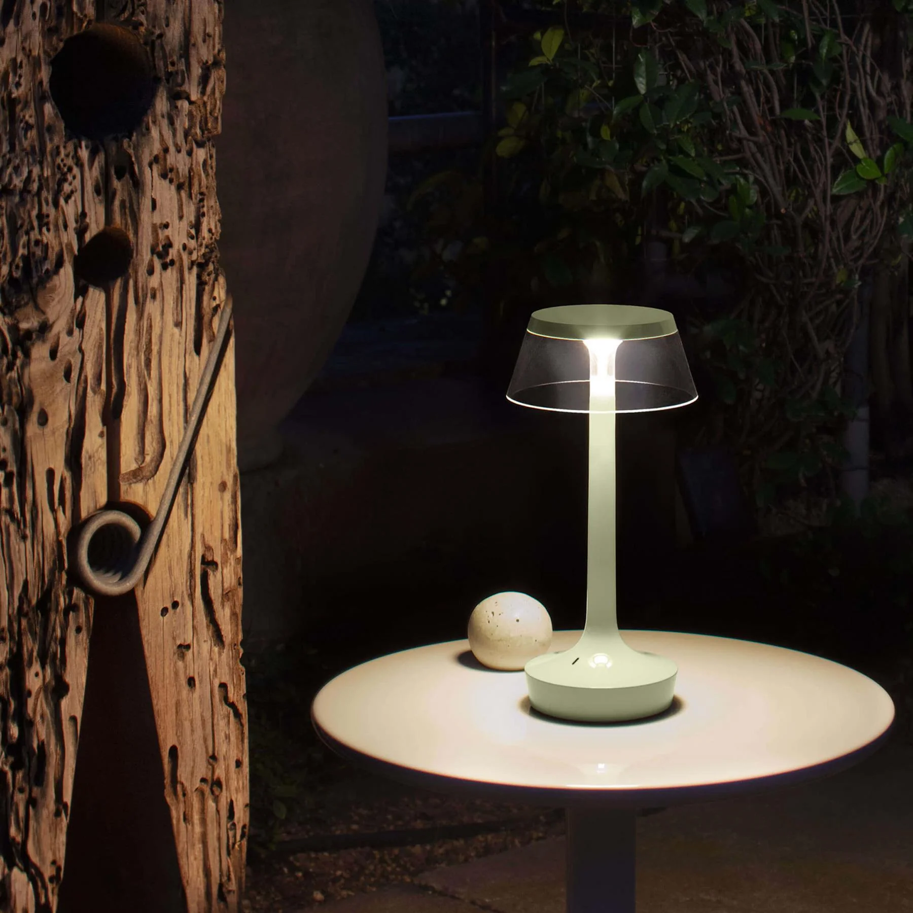 Flos Bon Jour Unplugged Portable Rechargeable Lamp - Image 2