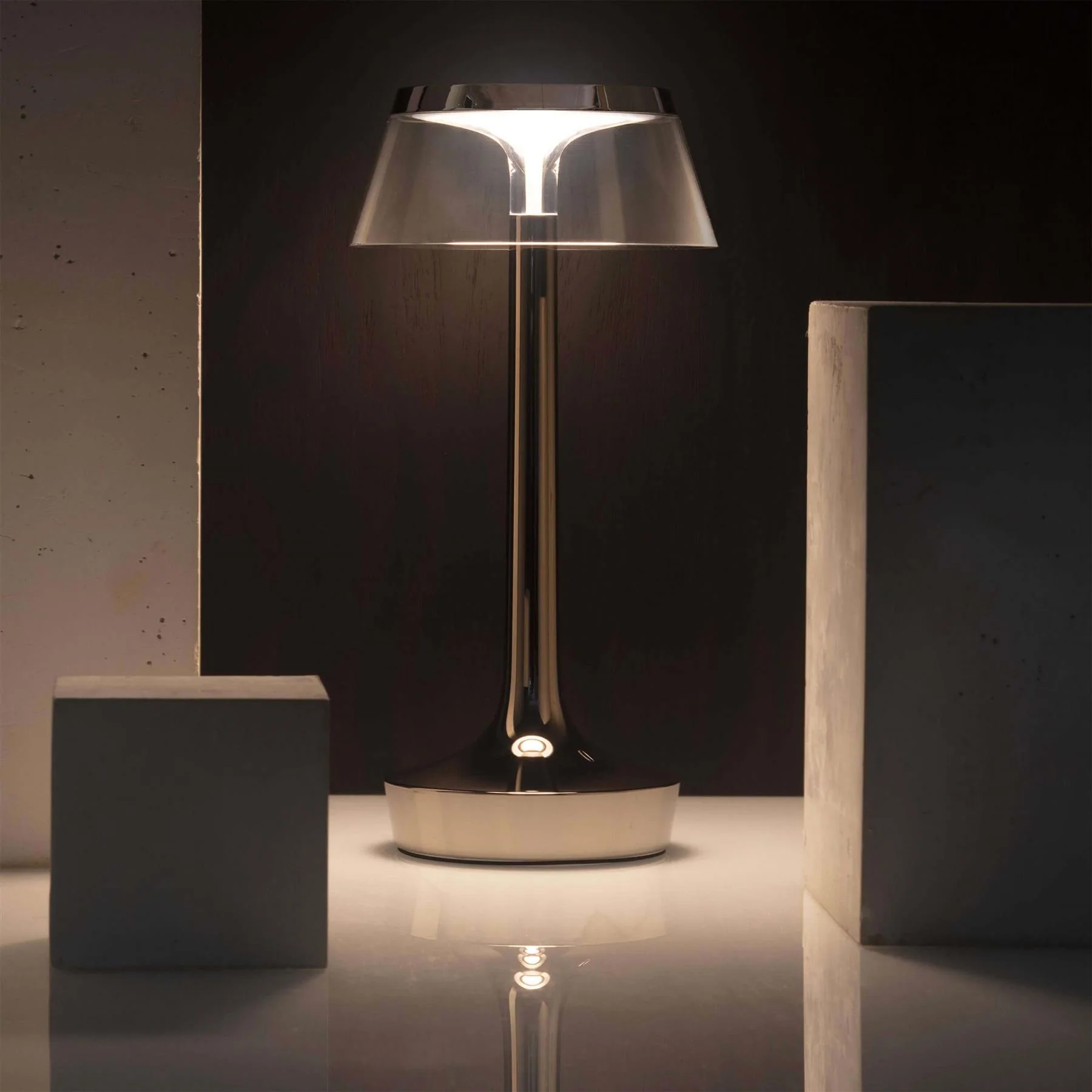 Flos Bon Jour Unplugged Portable Rechargeable Lamp - Image 4