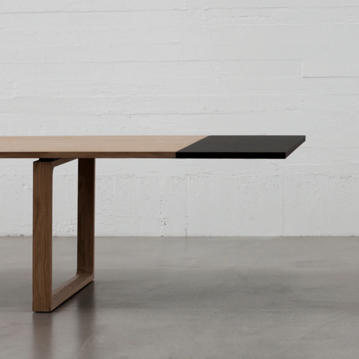 Fritz Hansen Essay Extendable Dining Table - Image 4