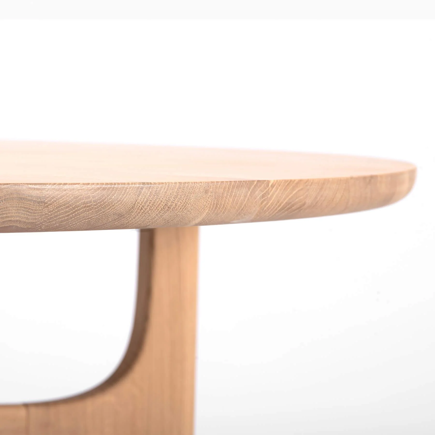 GoES Dragonfly Oak Round Table - Image 2