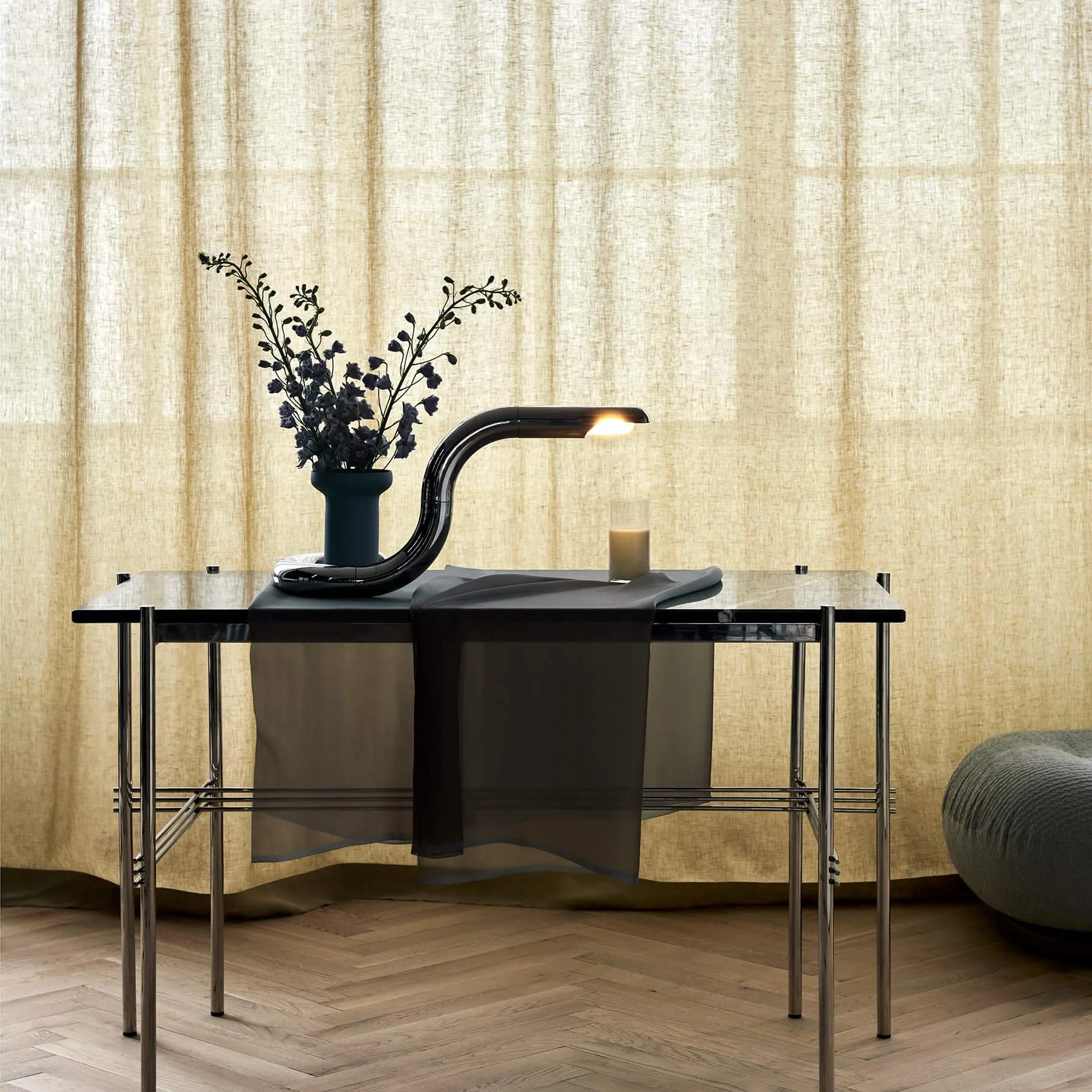 GUBI Aspide Table Lamp - Image 3