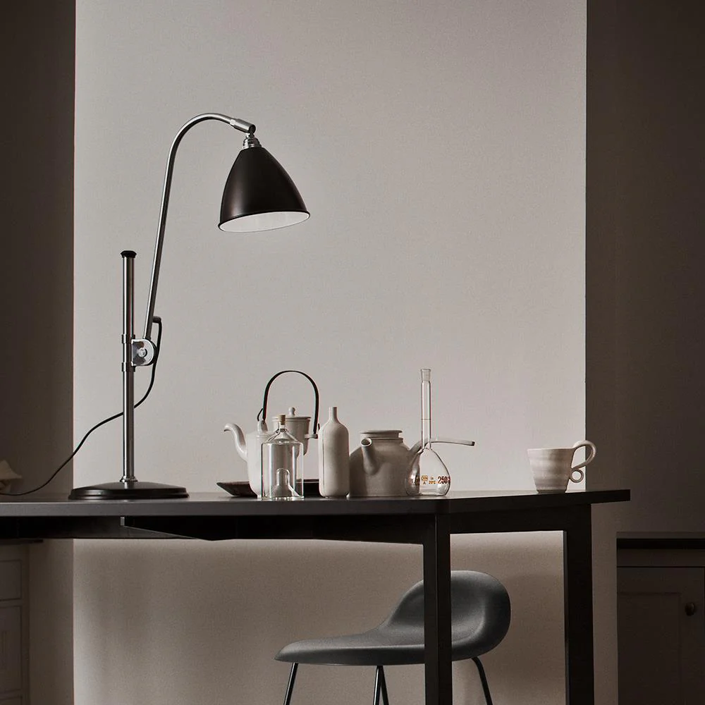 GUBI Bestlite BL1 Table Lamp - Image 3
