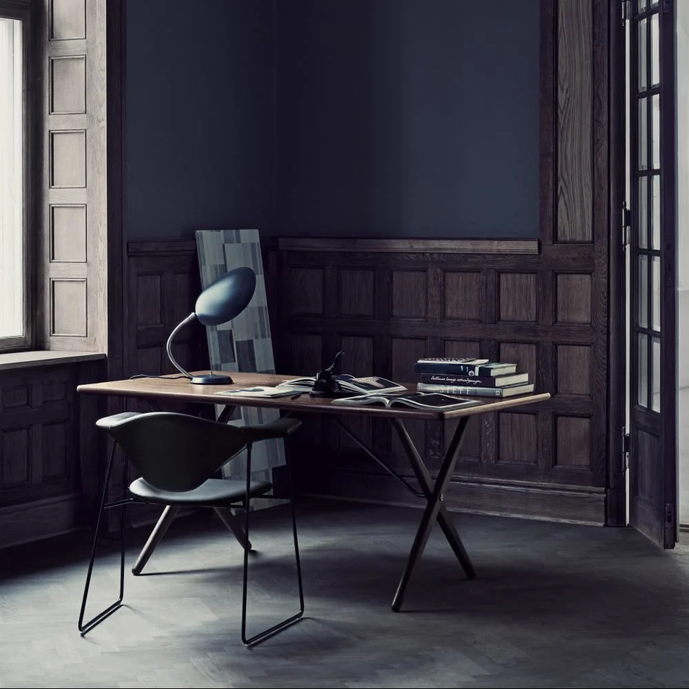 GUBI Cobra Table Lamp - Image 3