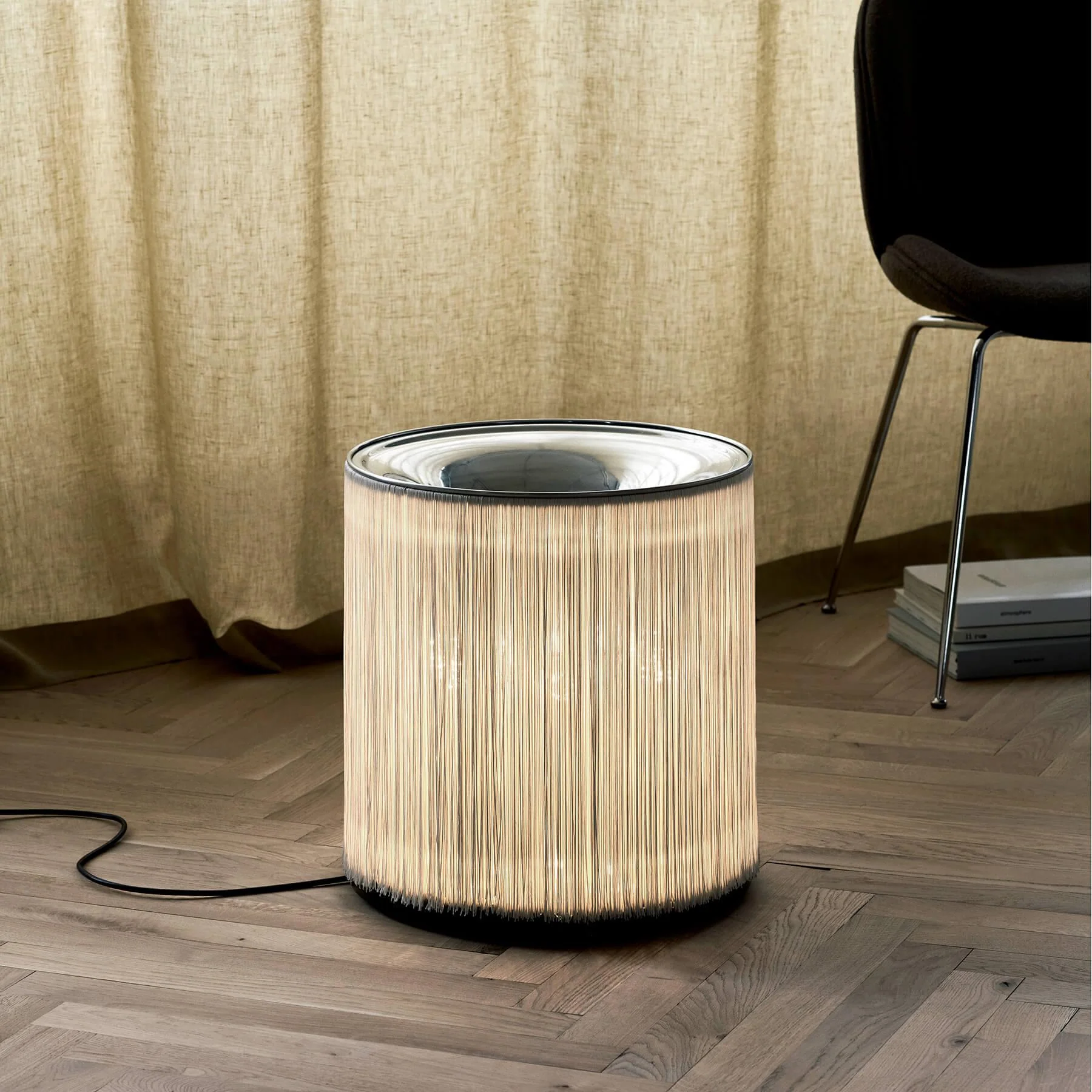 GUBI Model 597 Floor Lamp - Image 3
