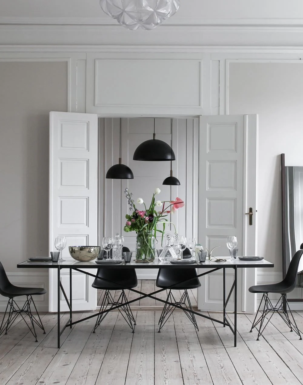 Handvark Dining Table 230 - Image 4