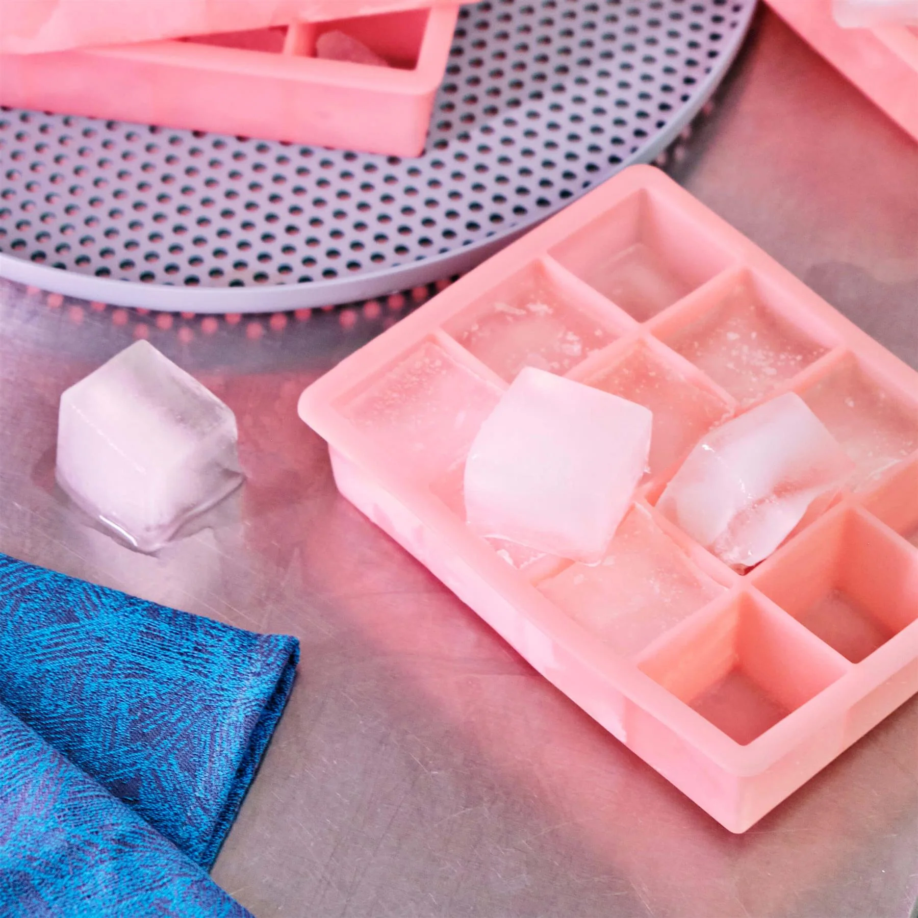 HAY Ice Cube Tray - Image 3
