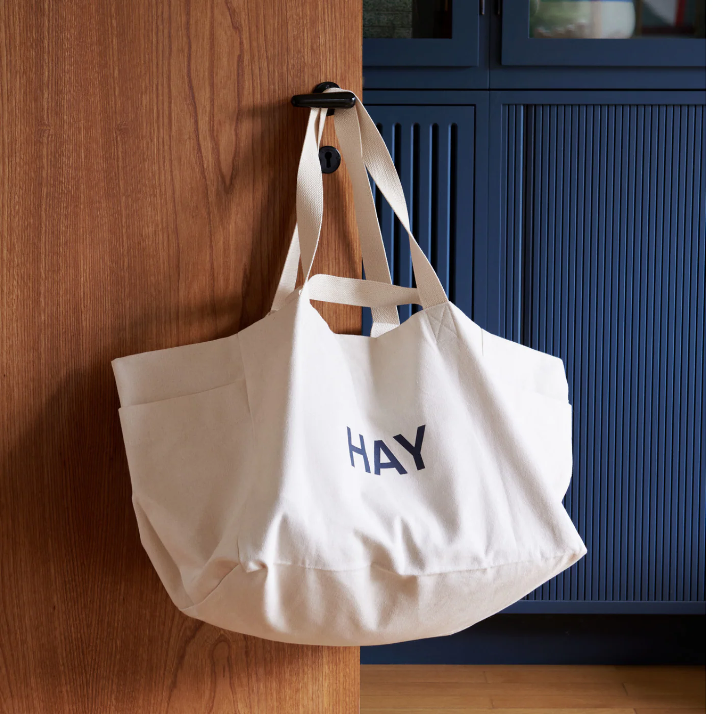 HAY Weekend Bag - Image 2