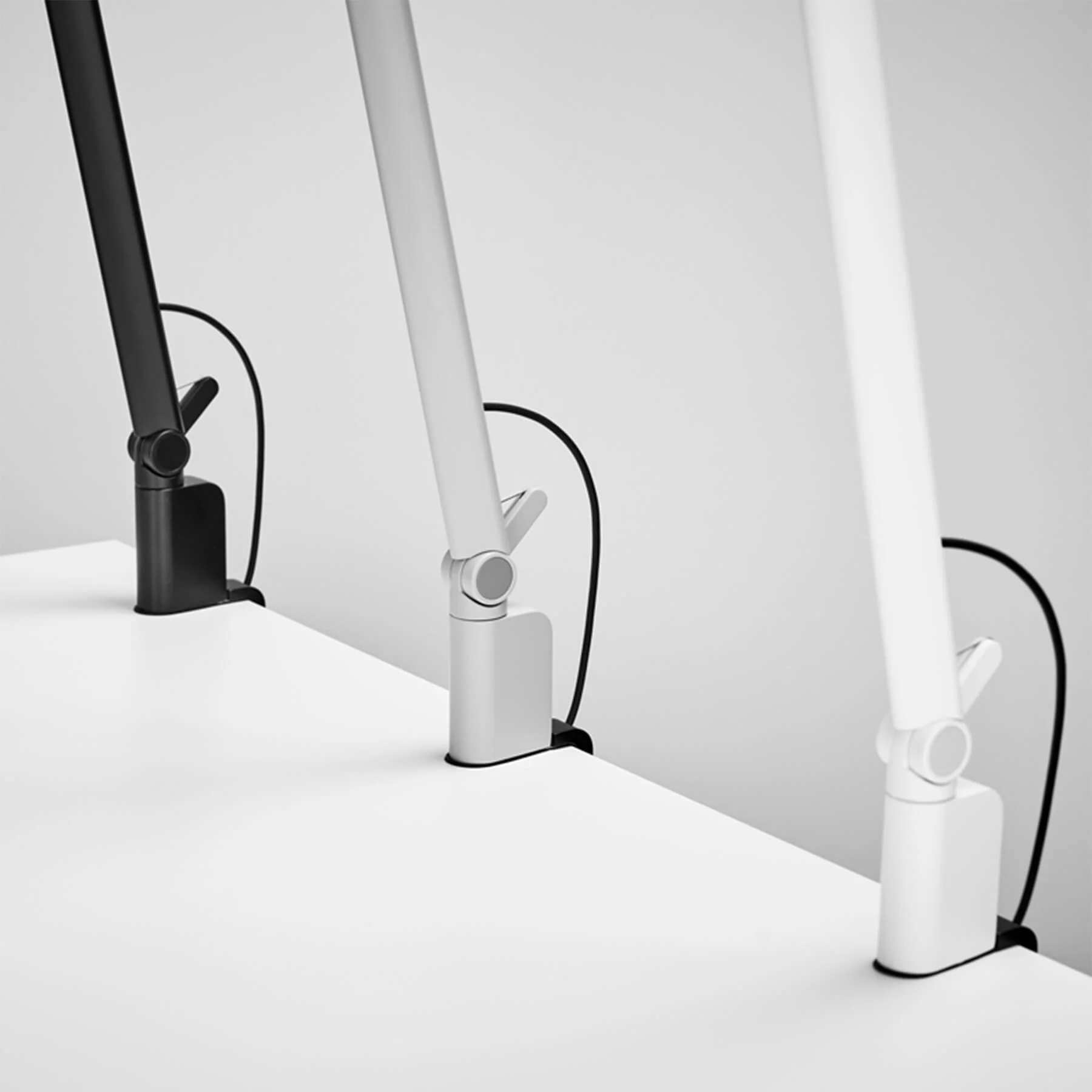 Humanscale Nova Task Light - Image 3