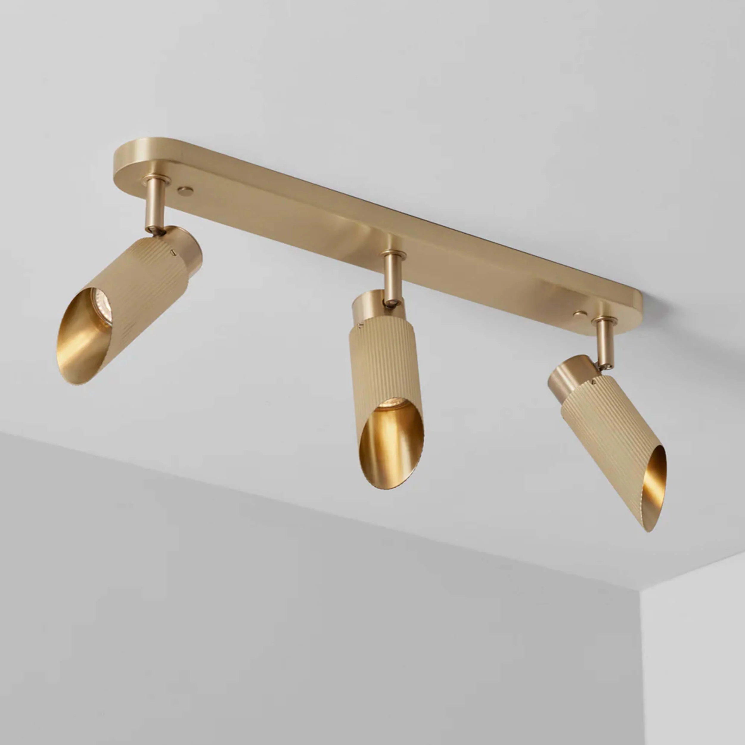 J. Adams Spot Pro Triple Ceiling Light - Image 4