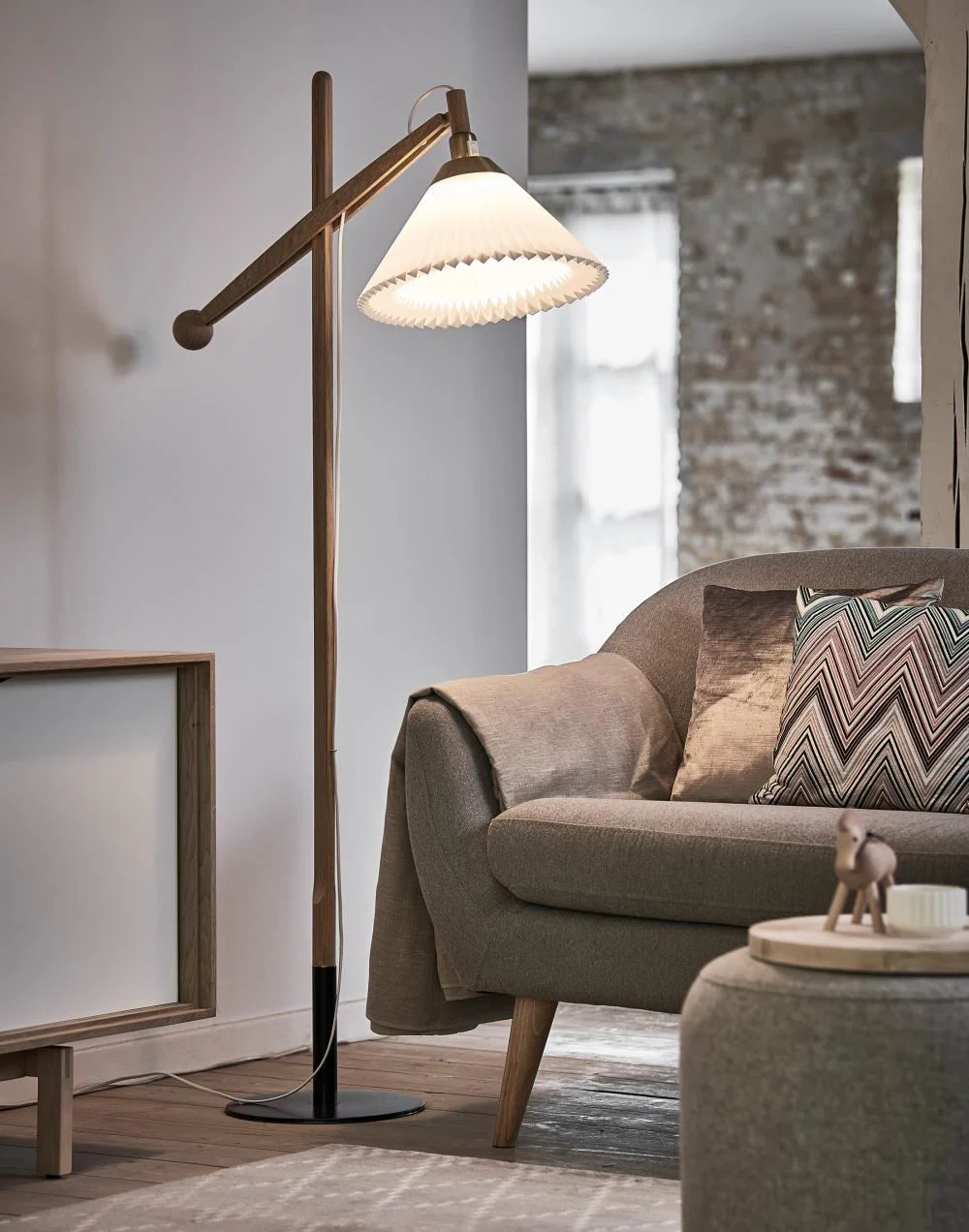 Le Klint 325 Floor Lamp - Image 2