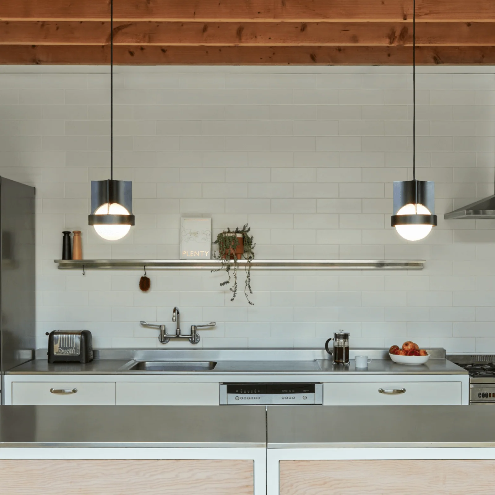 Loop Pendant Light - Image 3