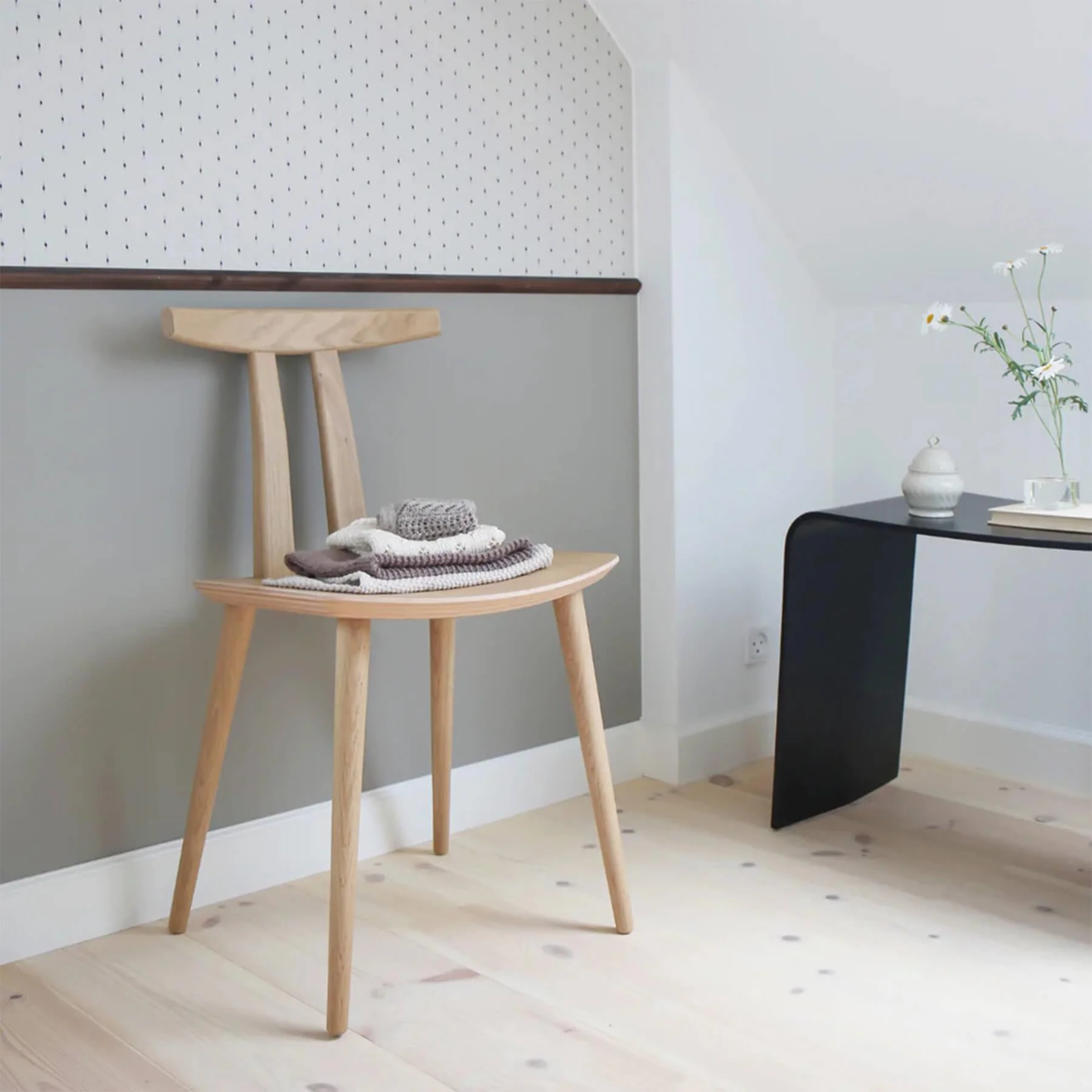 MAKE nordic J111 Dining Chair - Image 3