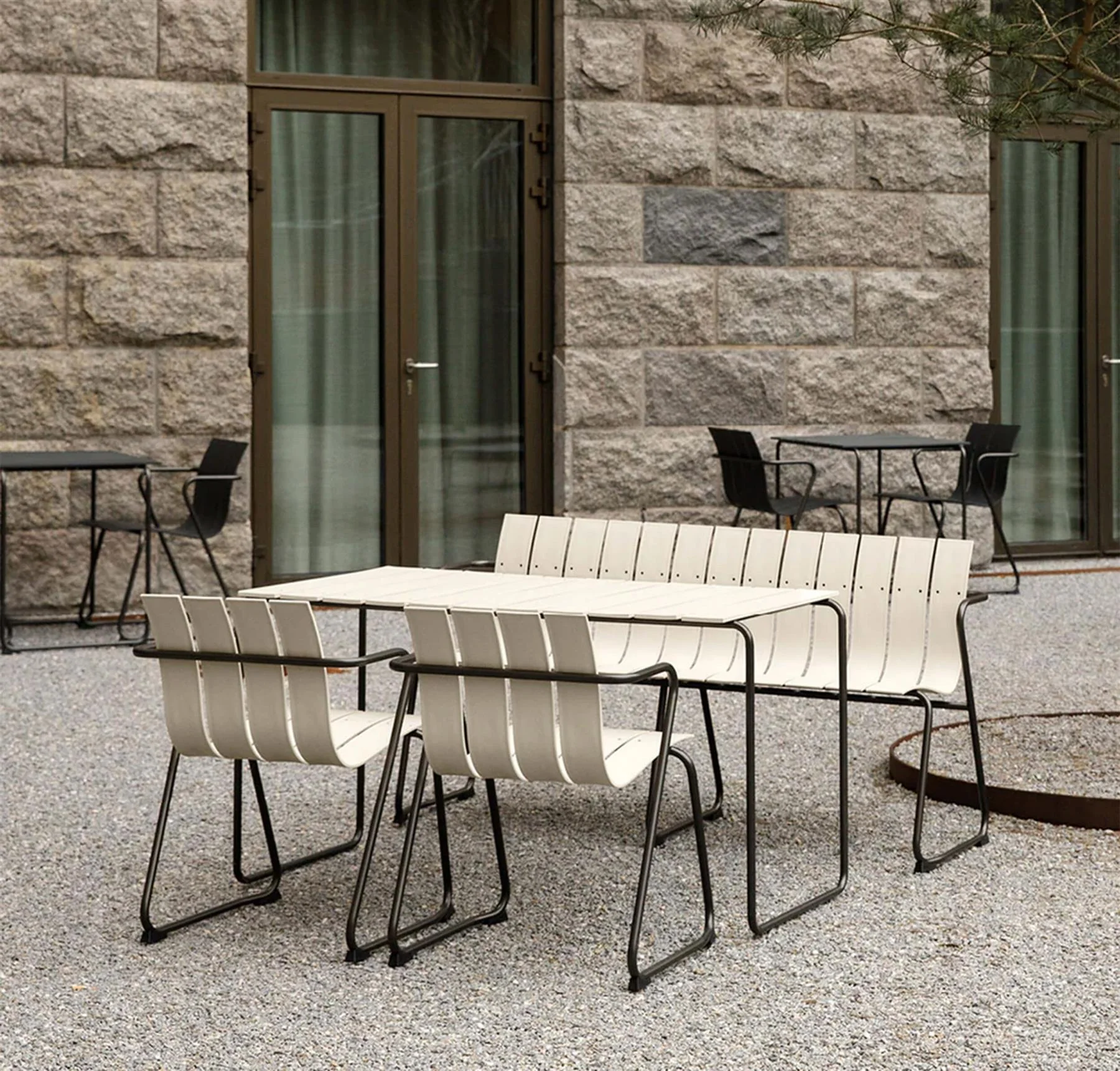 Mater Design Ocean Garden Bench - Image 4