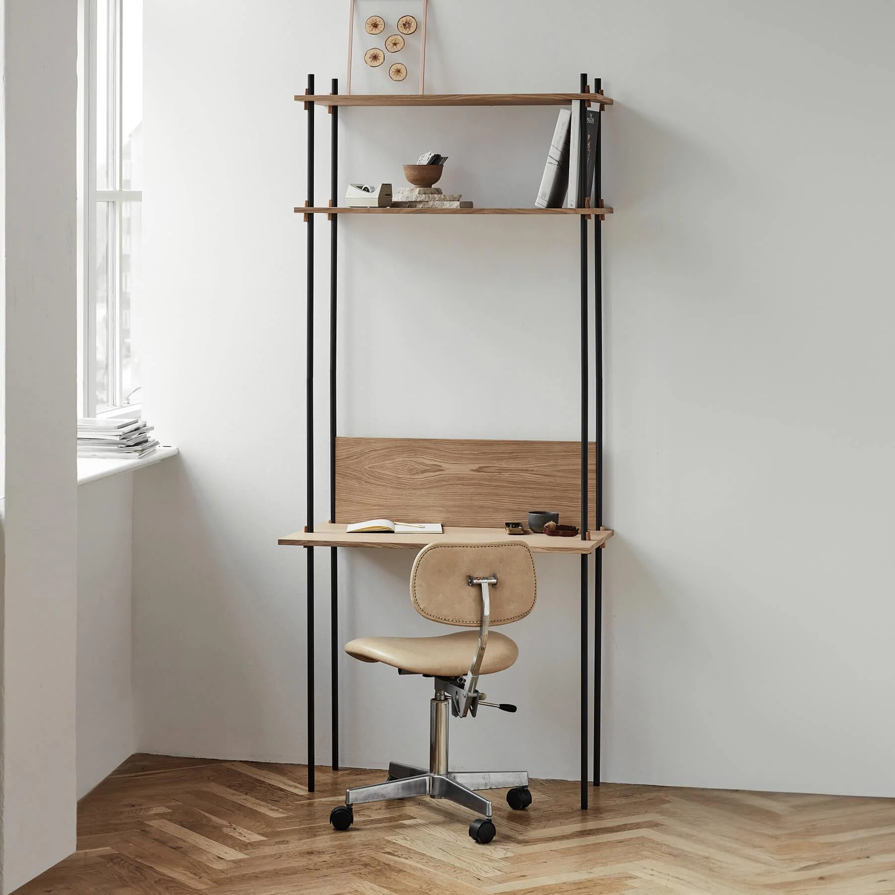 MOEBE Single Shelving System with Desk - Image 2