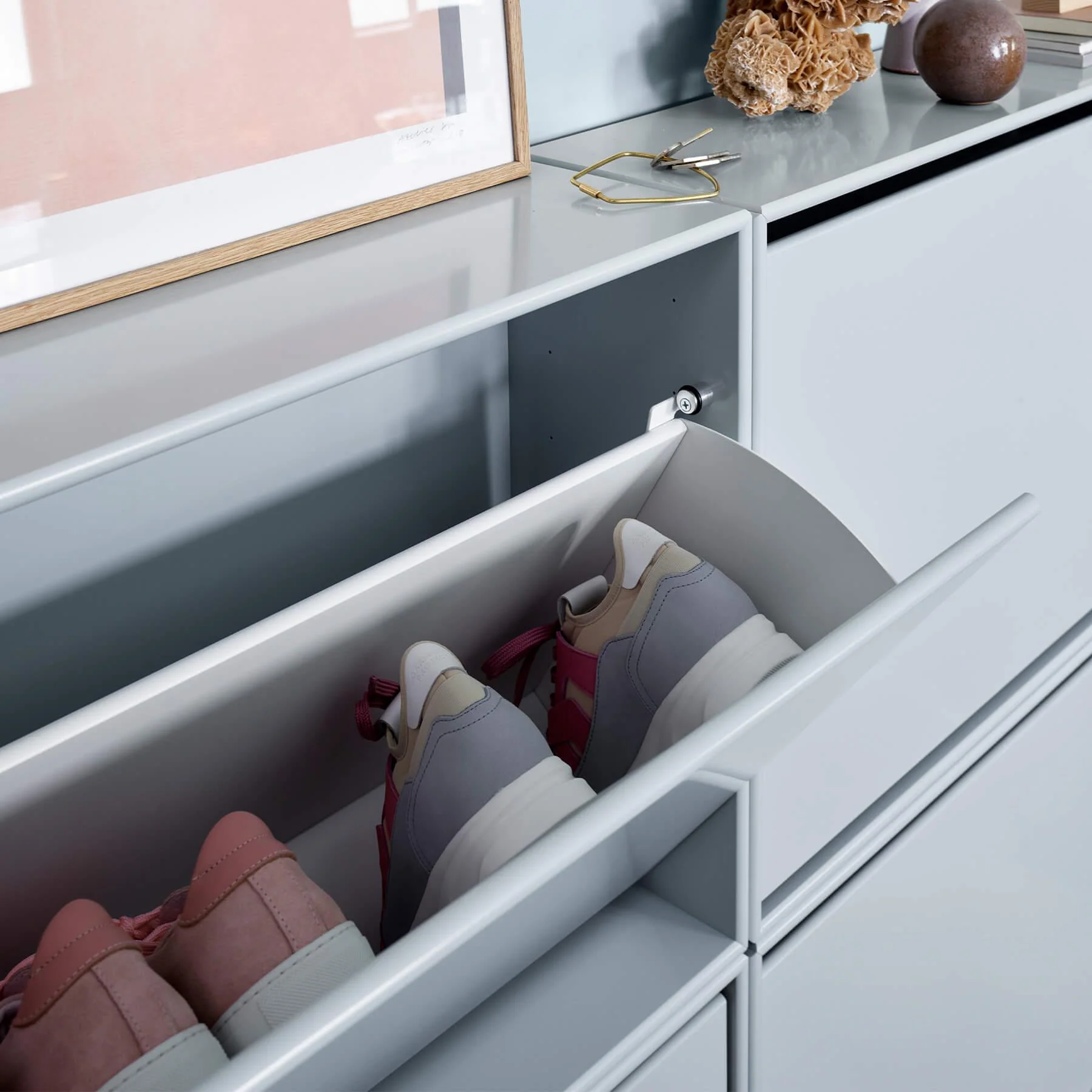 Montana Hide Shoe Cabinet - Image 2