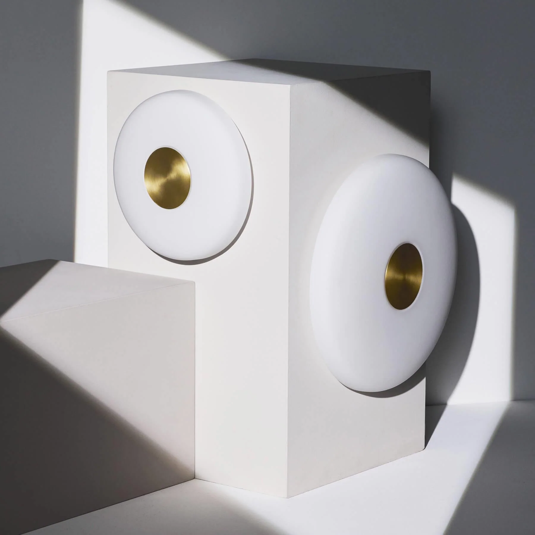 Northern Glint Glass Wall Lamp - Image 2