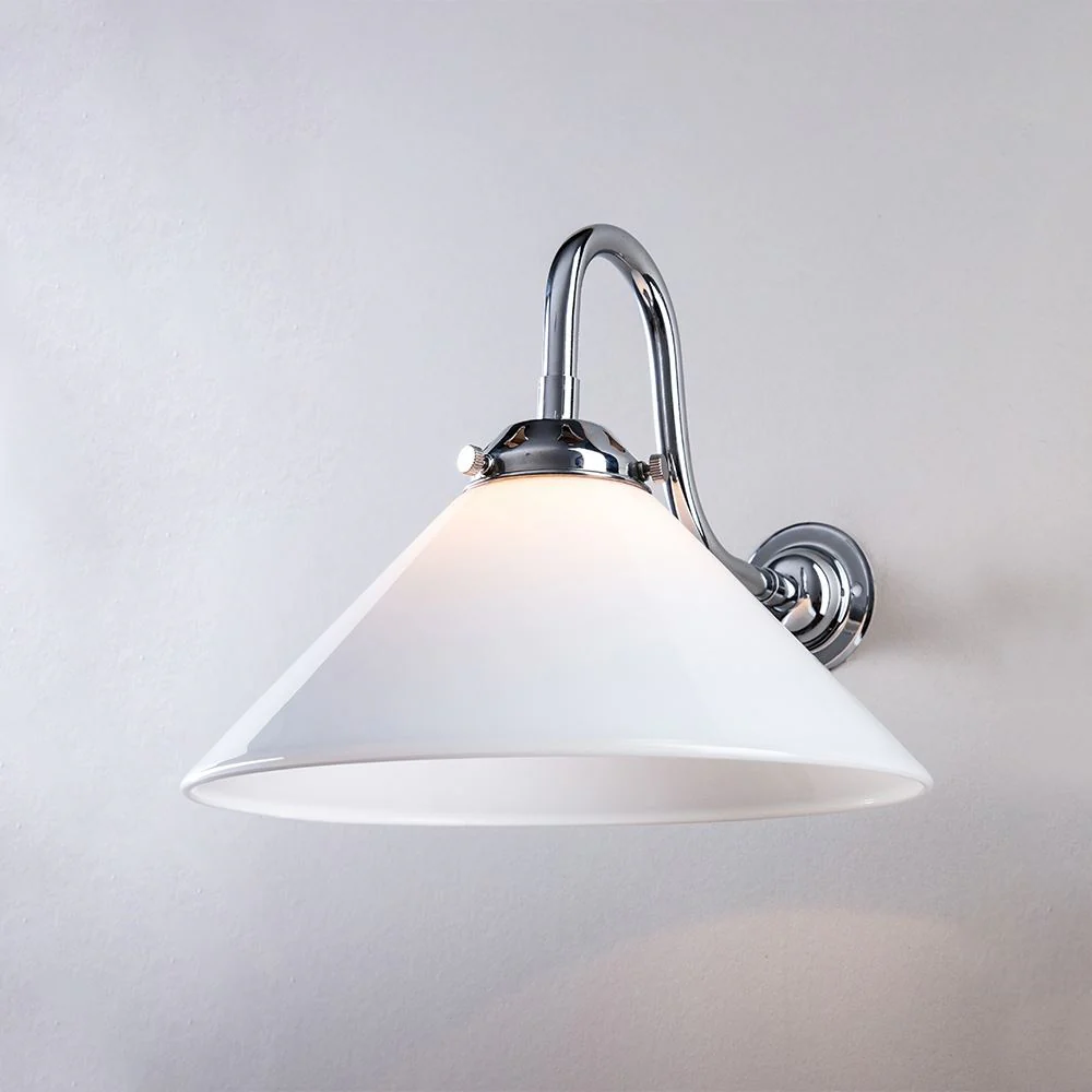 Outlet Old School Electric - Bathroom Version : Conical B22 Glass Wall Light - Image 4