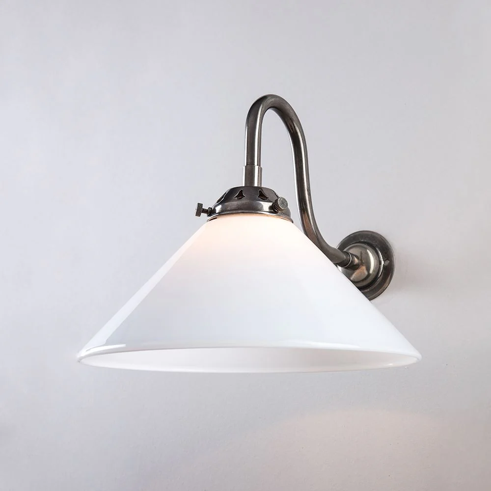 Outlet Old School Electric - Bathroom Version : Conical B22 Glass Wall Light - Image 6