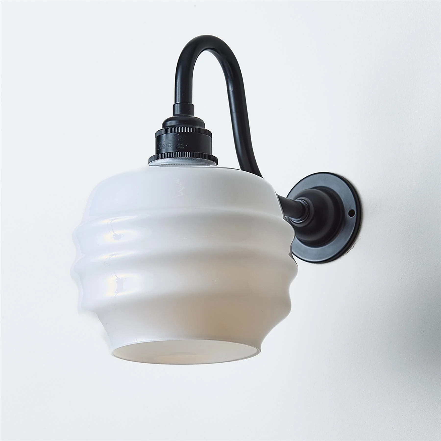 Old School Electric Deco Wall Light : Swan Arm : Bathroom Version - Image 5