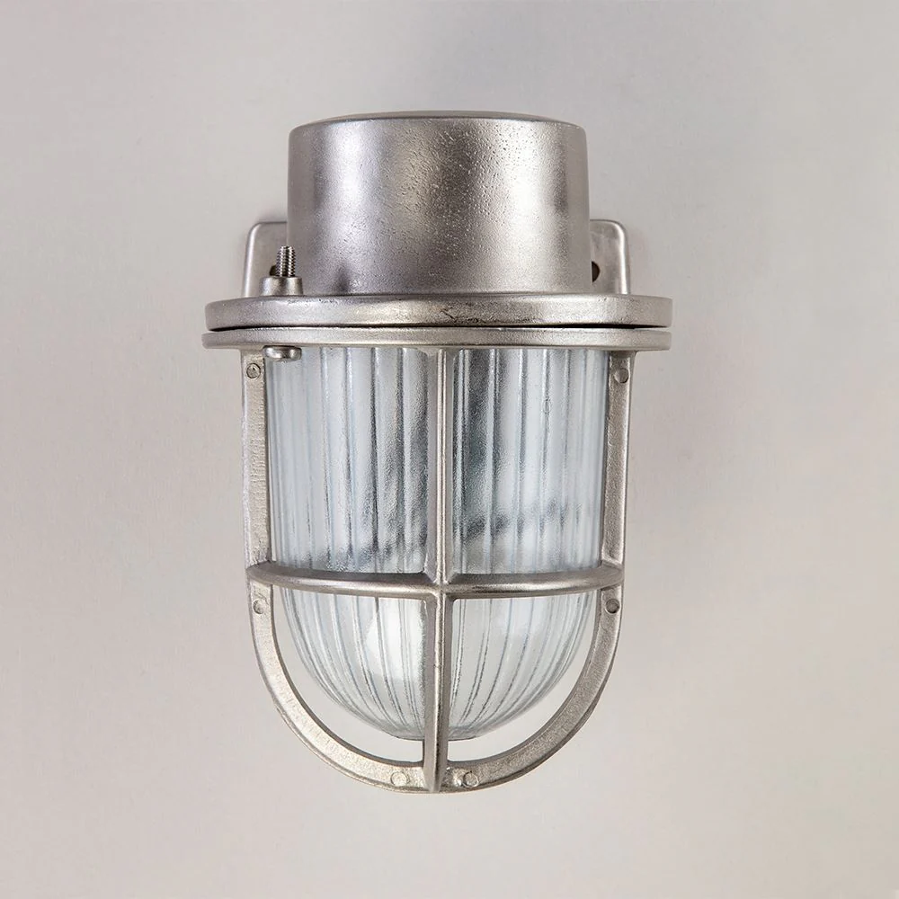 Old School Electric Faros Mini Yacht Wall Light - Image 4