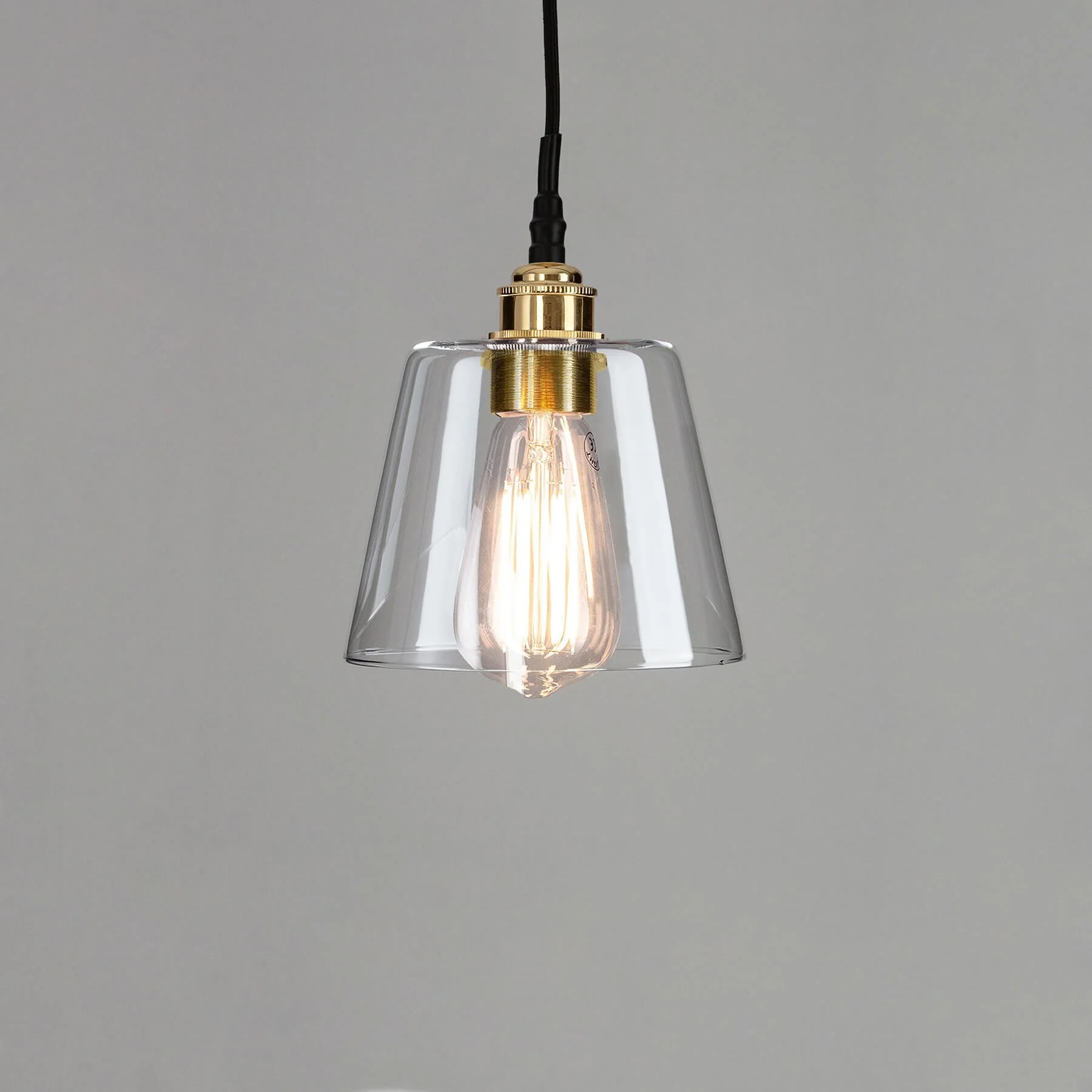 Outlet Old School Electric - Bathroom Version : Tapered Blown Glass Pendant - Image 6
