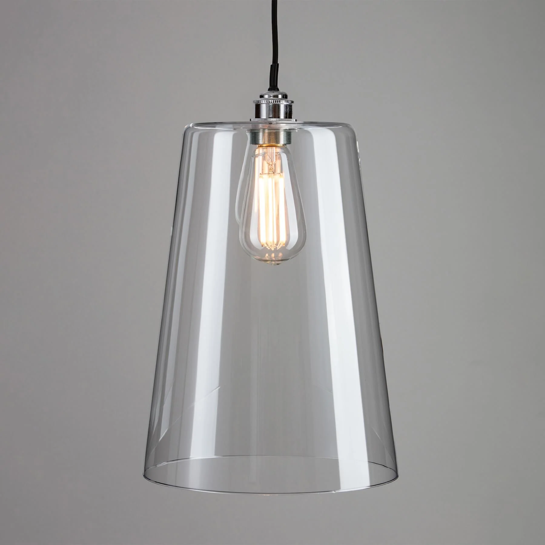Outlet Old School Electric - Bathroom Version : Tapered Blown Glass Pendant - Image 7