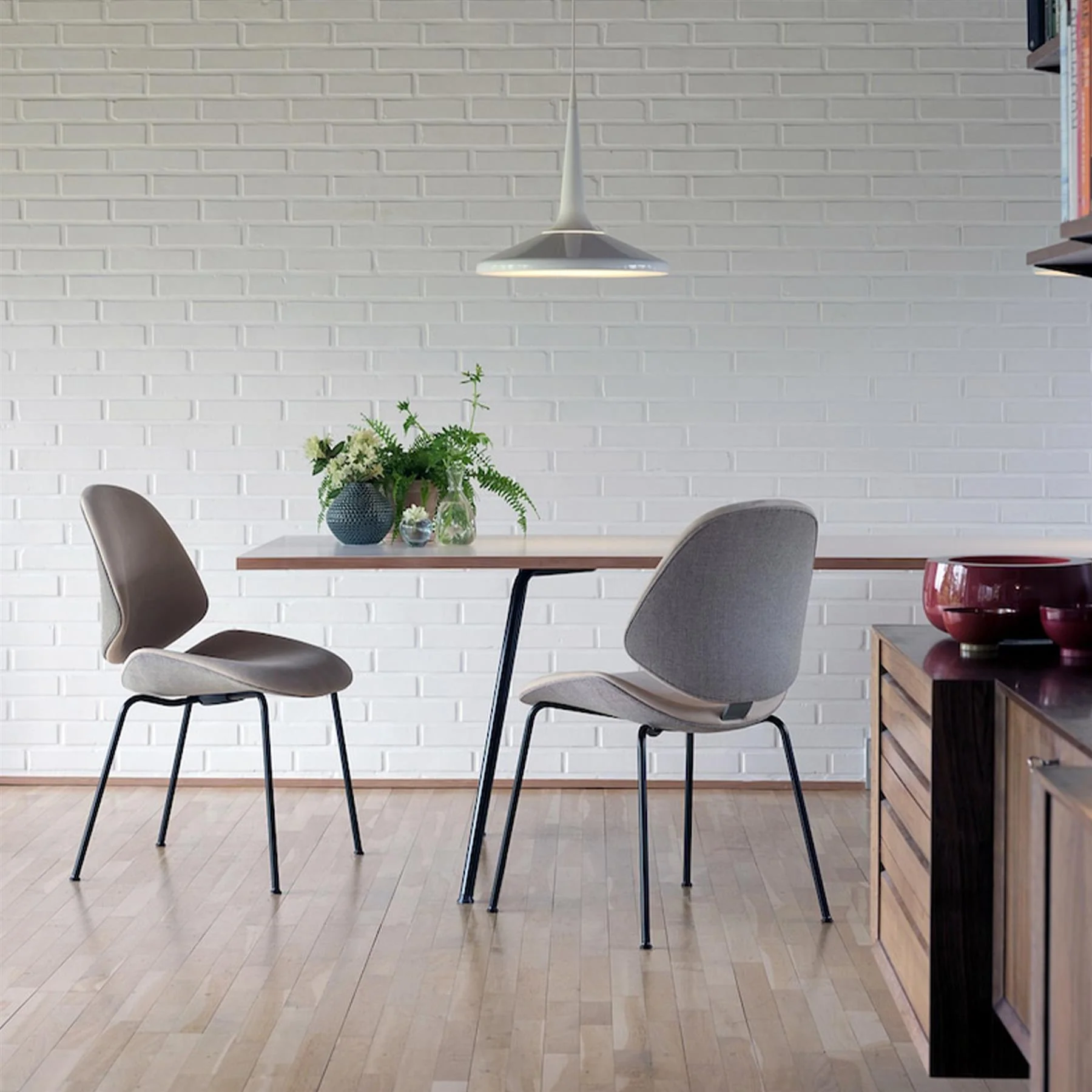 OneCollection Council Family Salon Chair - Image 3
