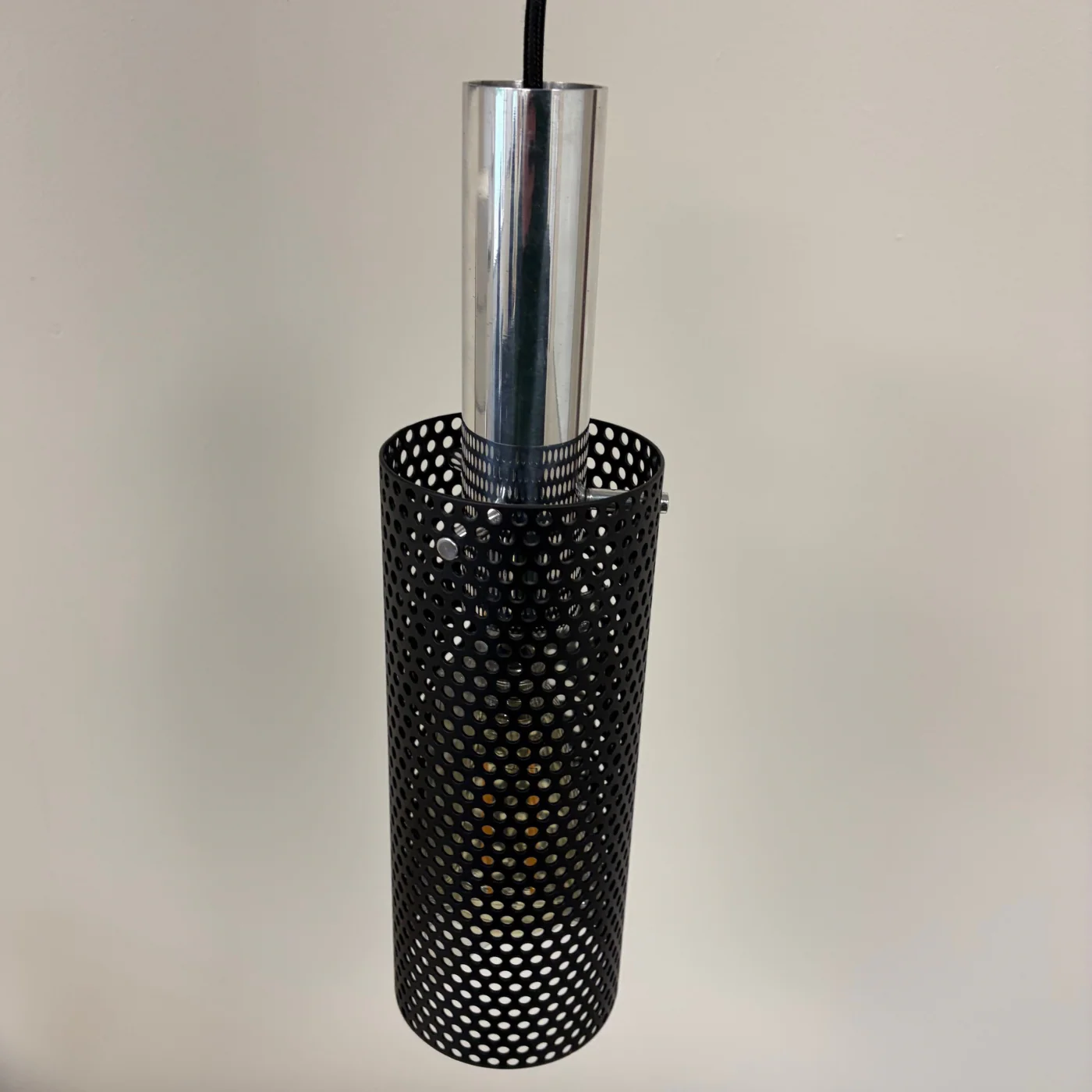Outlet RUBN Vouge Pendant Light - Black / Aluminium