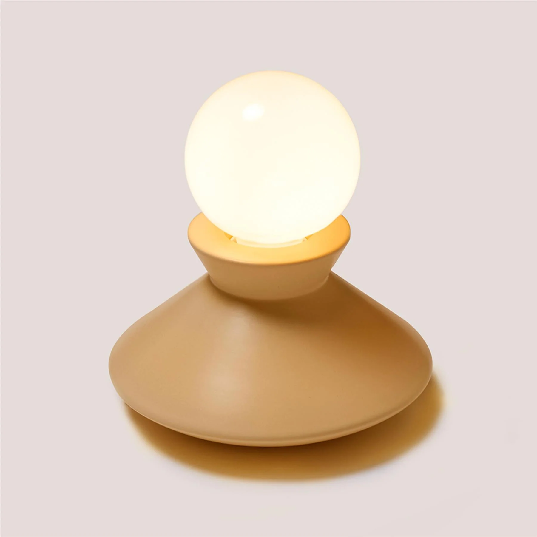 Patricia Lobo Foggy Table Lamp - Image 3