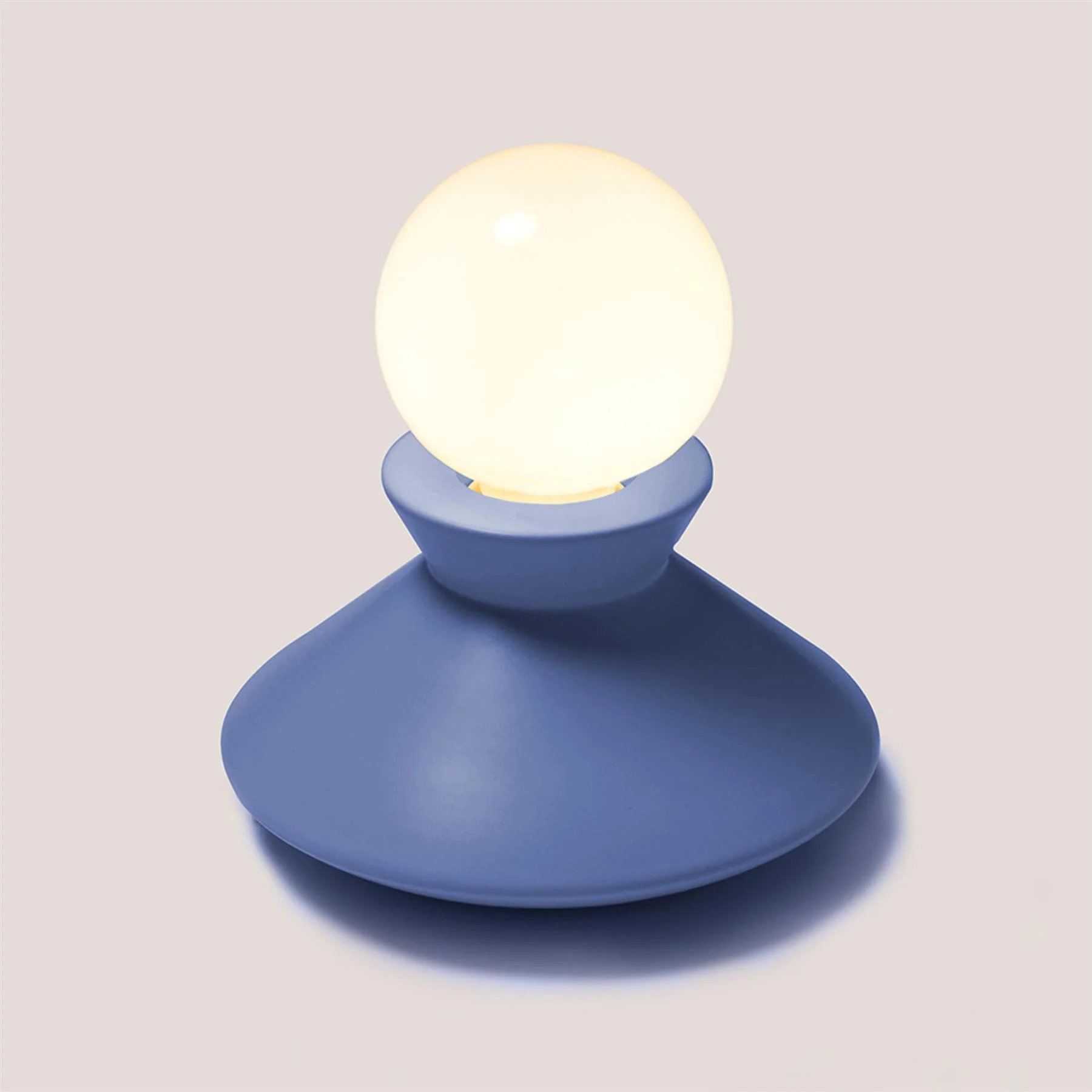Patricia Lobo Foggy Table Lamp - Image 5
