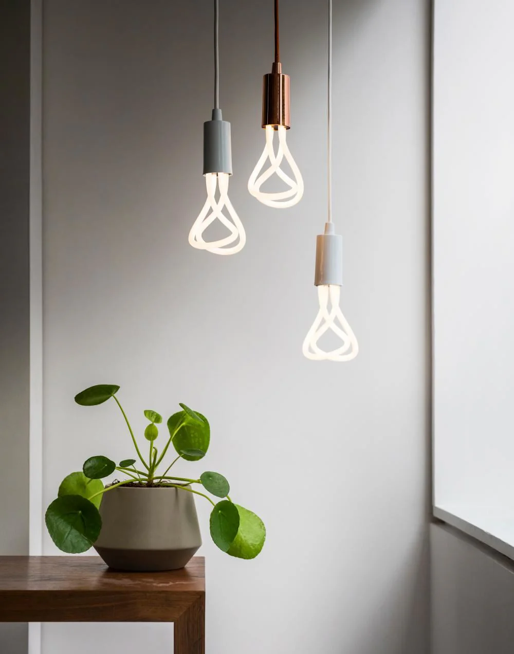 Plumen 001 LED bulb - E27 - Image 3