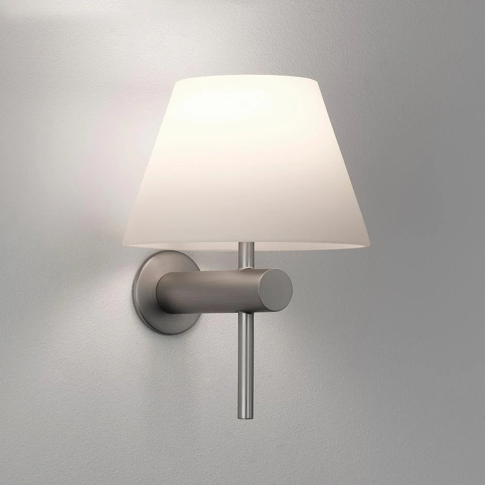 Roma bathroom light