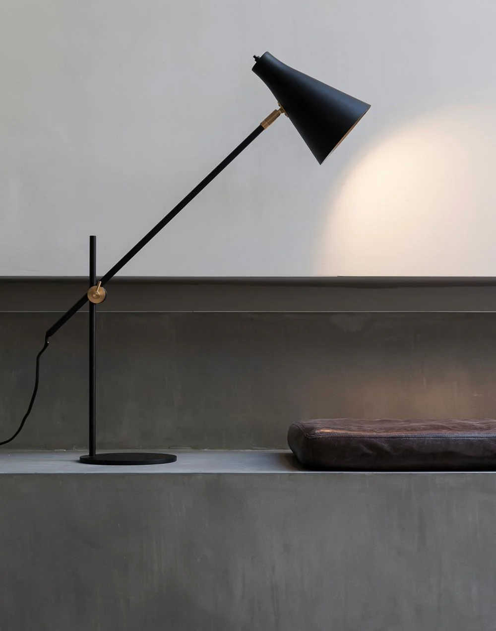 RUBN Hunter Desk Lamp - Image 3