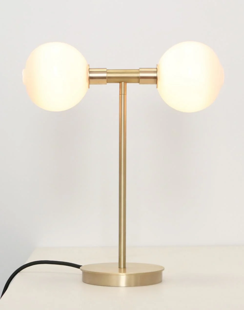 Stem table lamp