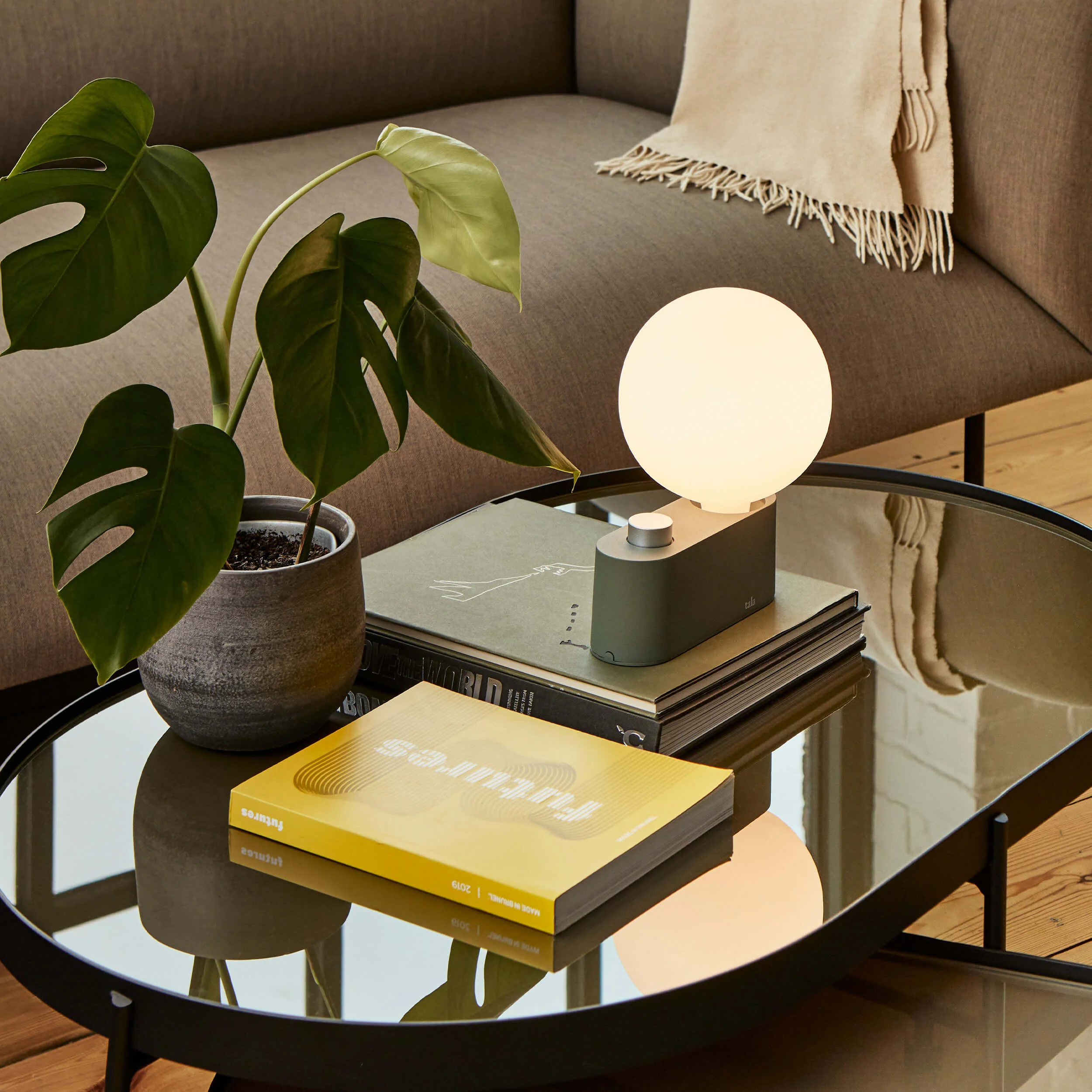 Tala Alumina Table Lamp - Image 2